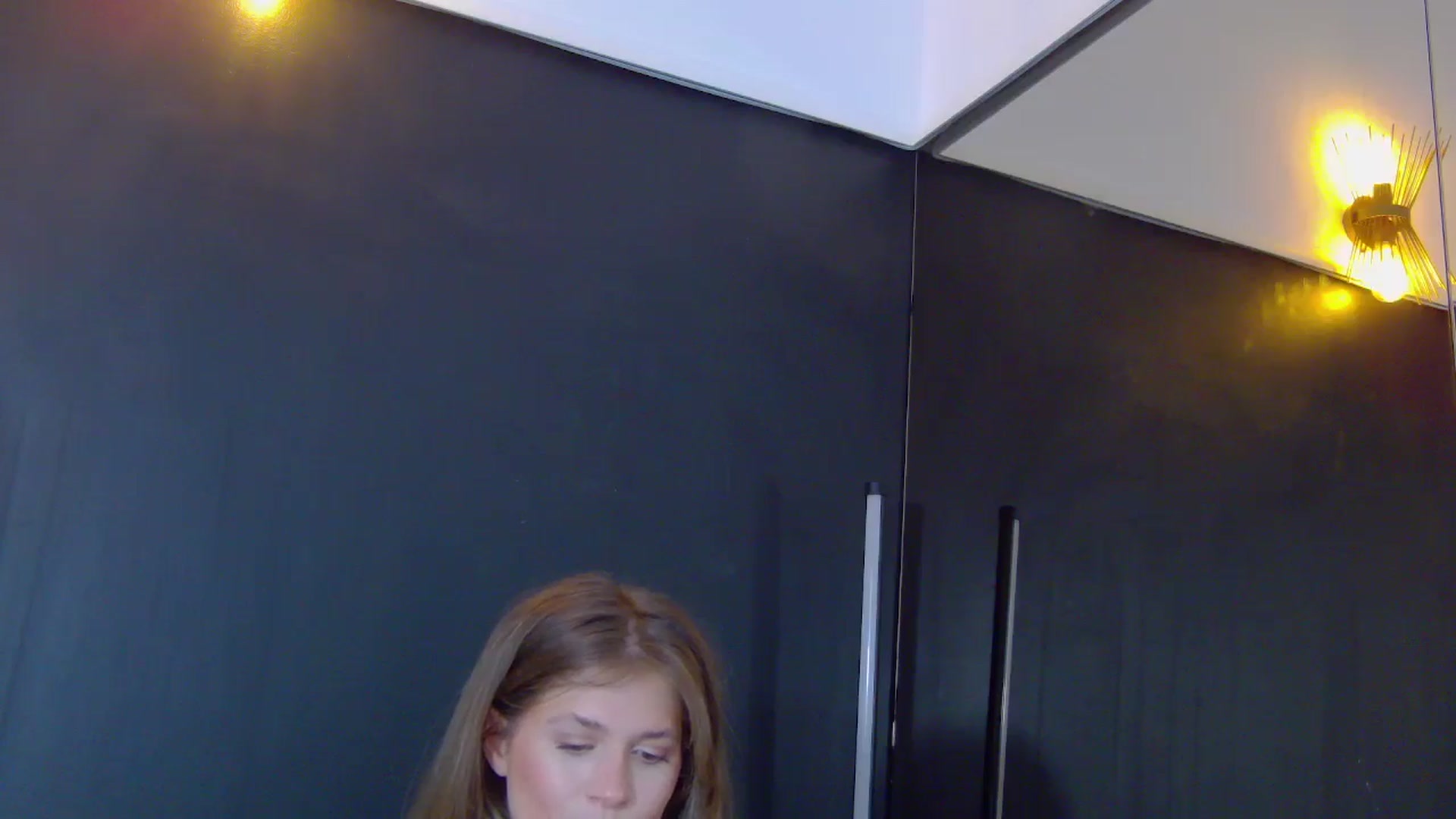 Gallery image thumbnail from Miss_L's myfreecams stream on, 05/18/2025, 23:24 image 20 of 20