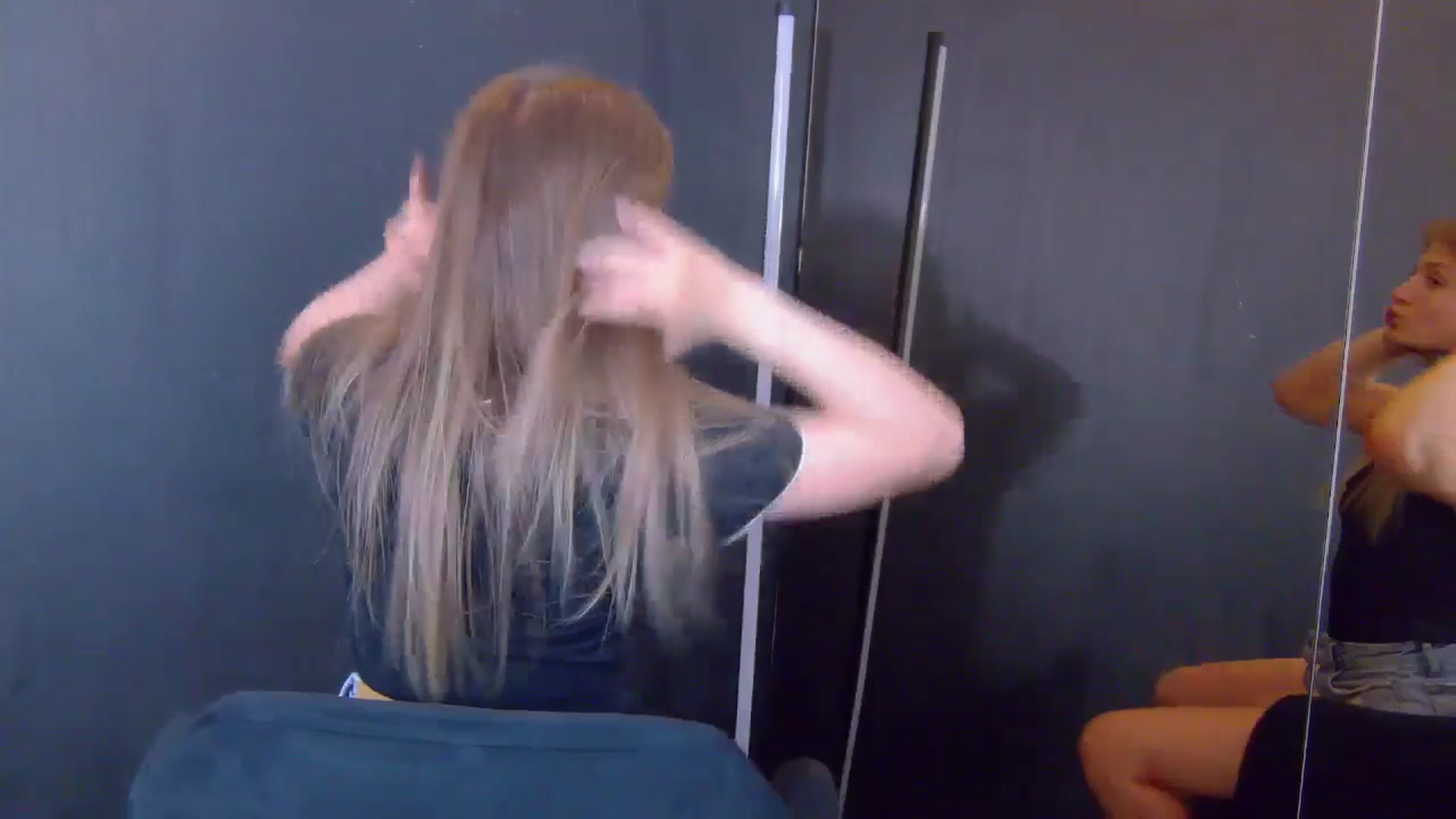 Gallery image thumbnail from Miss_L's myfreecams stream on, 05/21/2025, 21:34 image 11 of 20