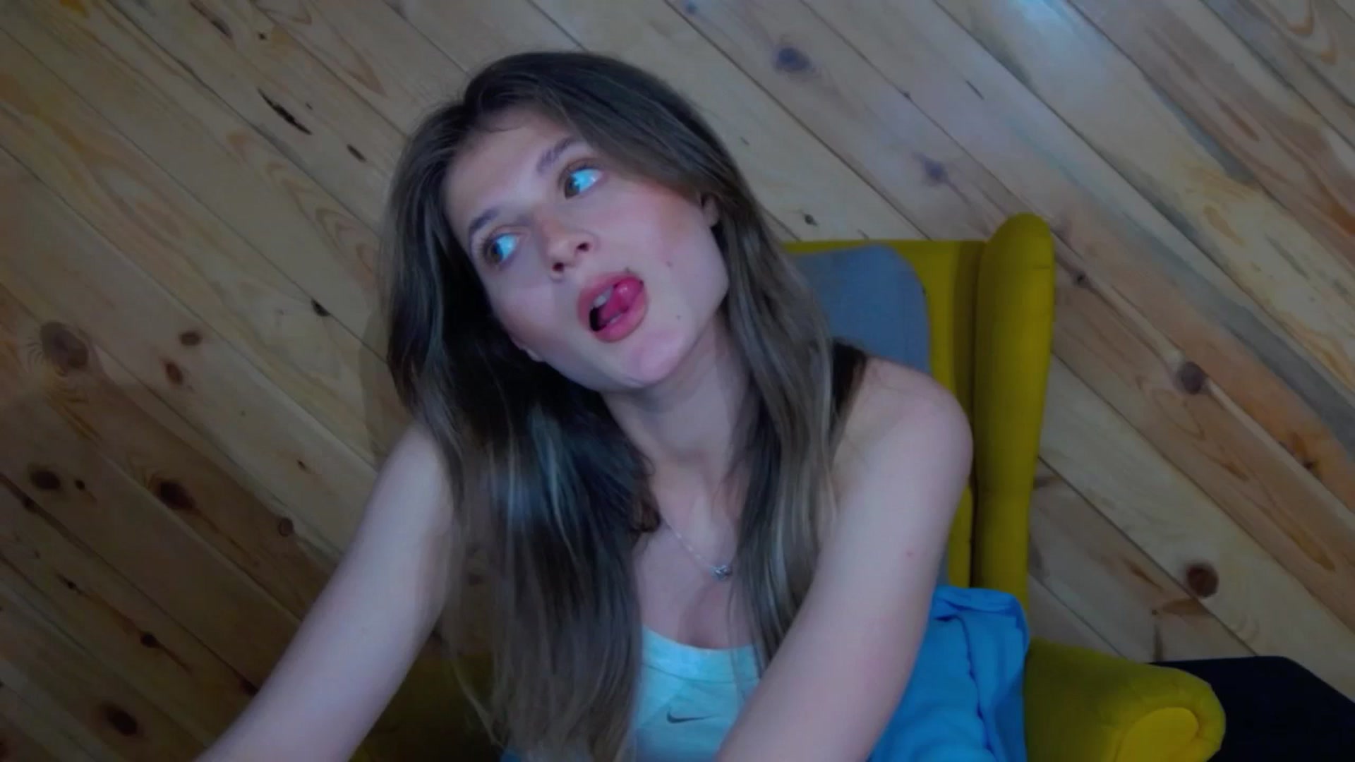 Gallery image thumbnail from Miss_L's myfreecams stream on, 06/09/2025, 19:32 image 4 of 20