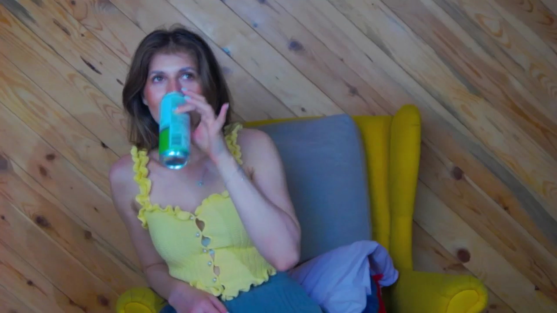 Gallery image thumbnail from Miss_L's myfreecams stream on, 06/29/2025, 17:43 image 13 of 20