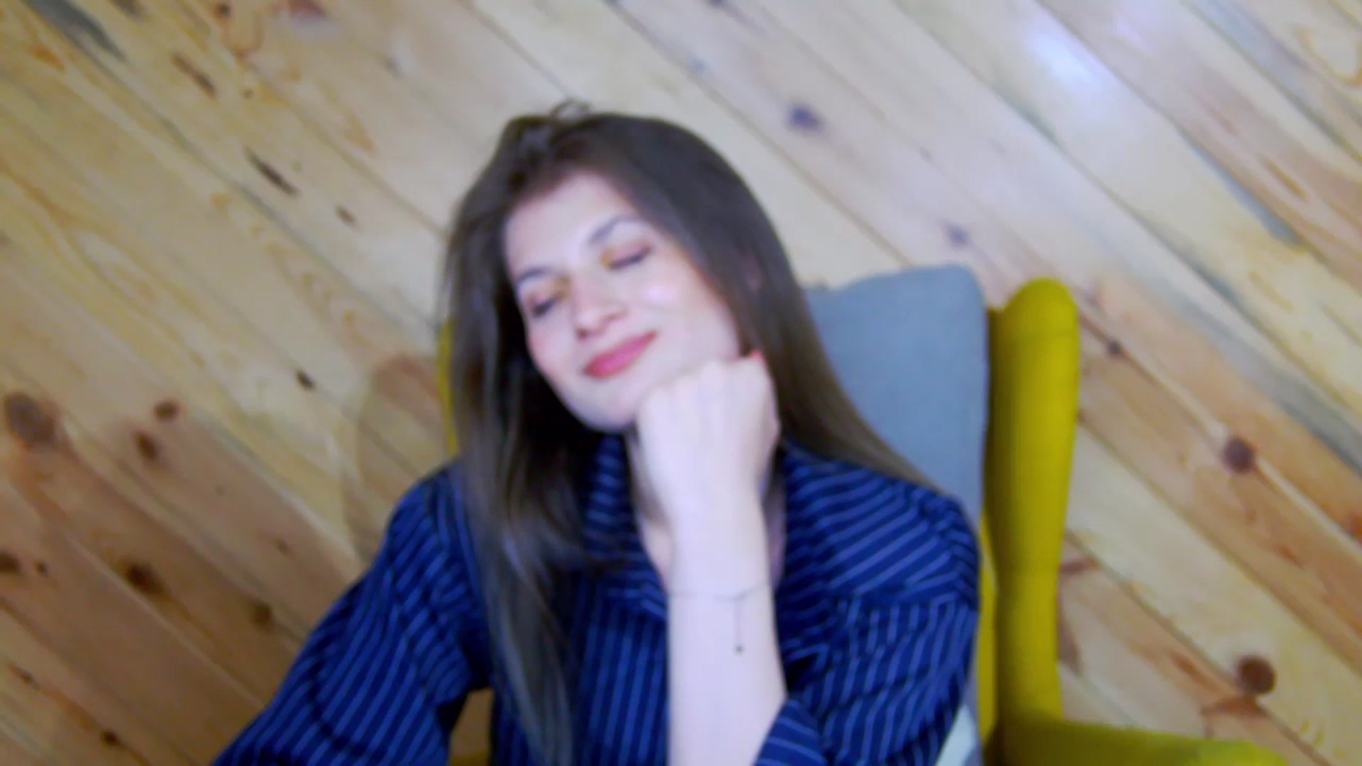 Gallery image thumbnail from Miss_L's myfreecams stream on, 07/13/2025, 18:01 image 1 of 20