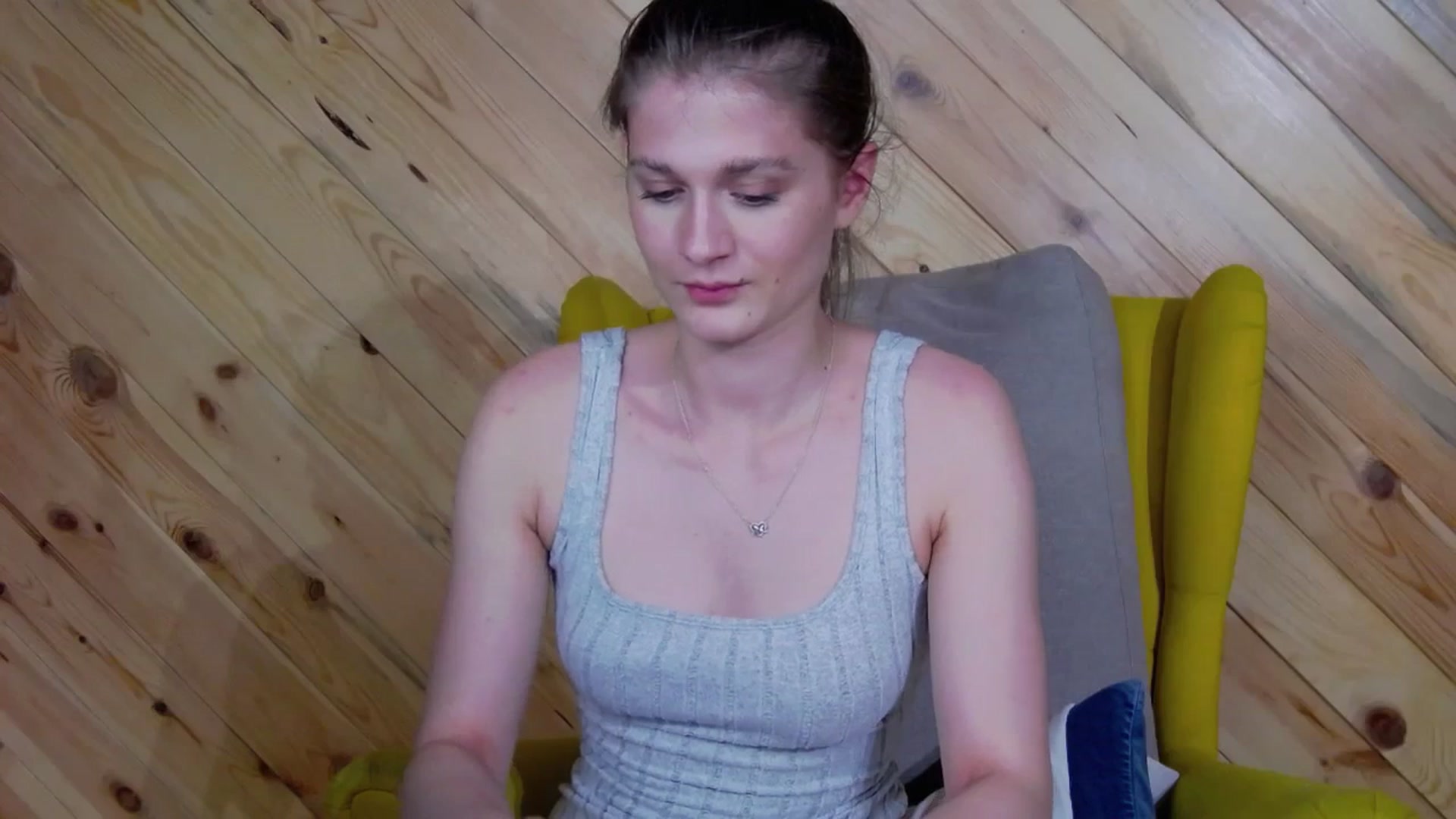 Gallery image thumbnail from Miss_L's myfreecams stream on, 07/21/2025, 19:07 image 16 of 20