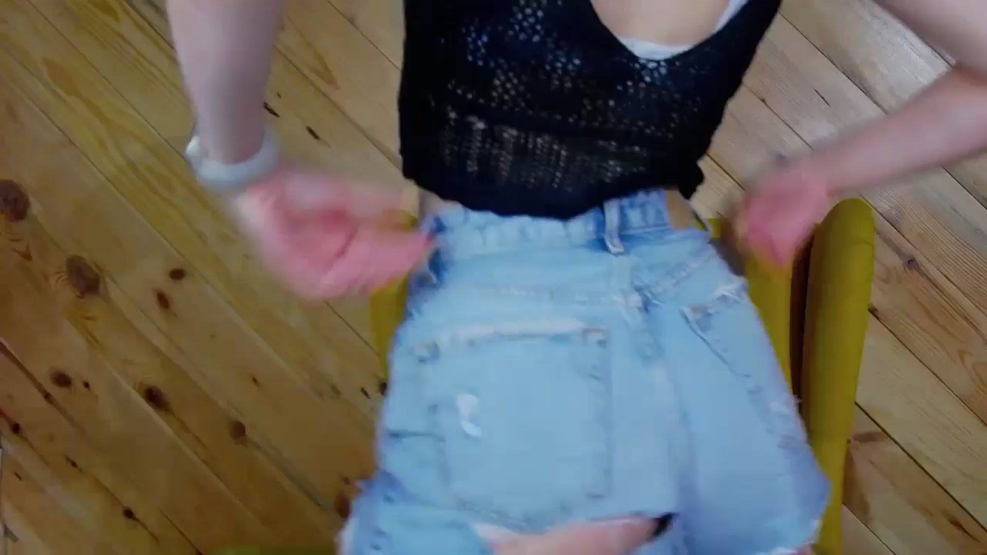 Gallery image thumbnail from Miss_L's myfreecams stream on, 07/24/2025, 16:09 image 1 of 20