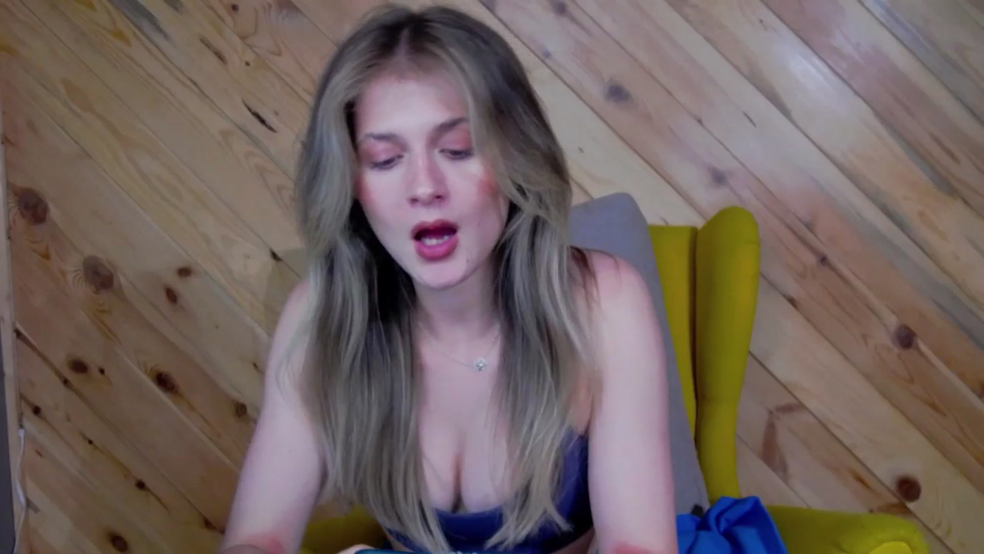 Gallery image thumbnail from Miss_L's myfreecams stream on, 08/08/2025, 18:48 image 2 of 20