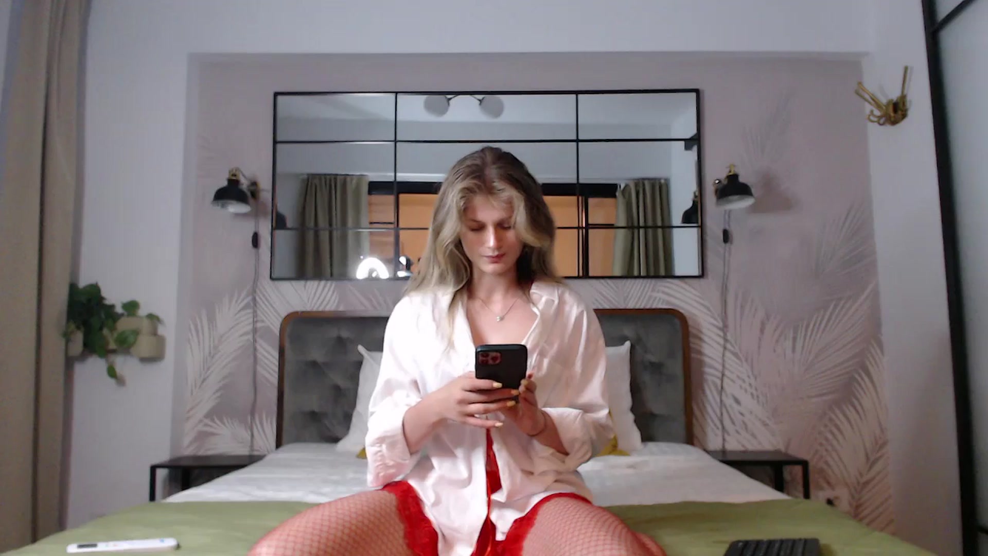 Gallery image thumbnail from Miss_L's myfreecams stream on, 08/16/2025, 18:18 image 19 of 20