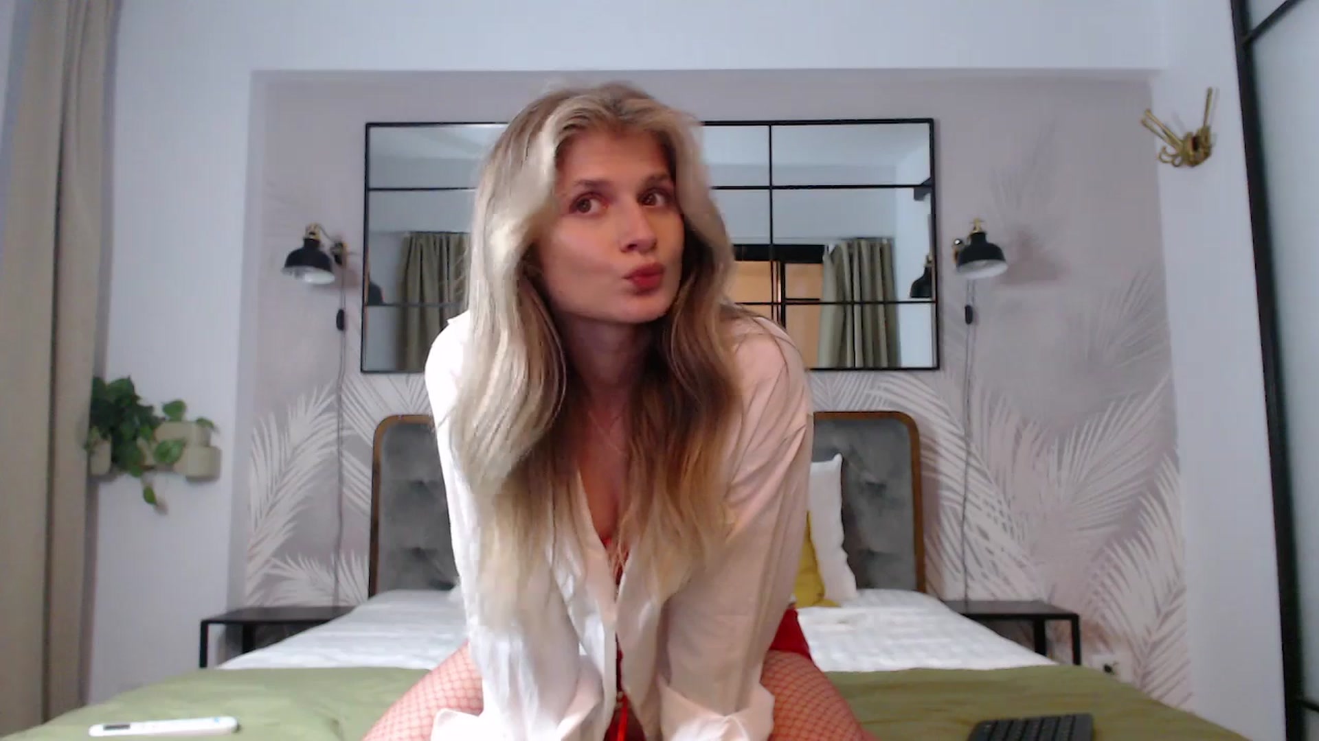 Gallery image thumbnail from Miss_L's myfreecams stream on, 08/16/2025, 18:18 image 20 of 20