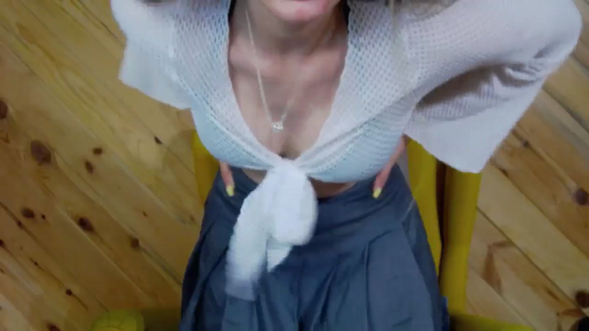Gallery image thumbnail from Miss_L's myfreecams stream on, 08/18/2025, 17:21 image 16 of 20