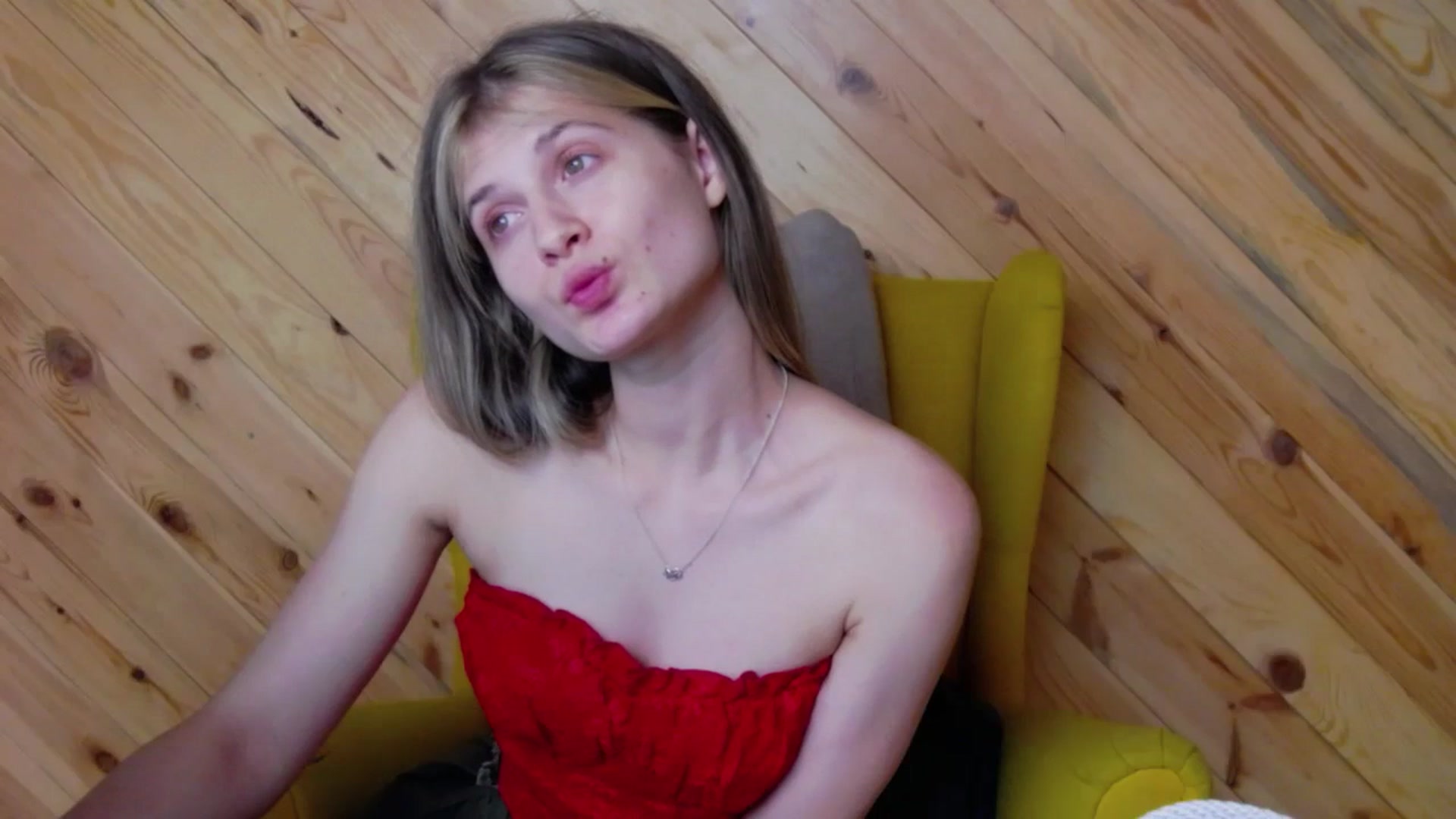 Gallery image thumbnail from Miss_L's myfreecams stream on, 08/23/2025, 18:22 image 15 of 20