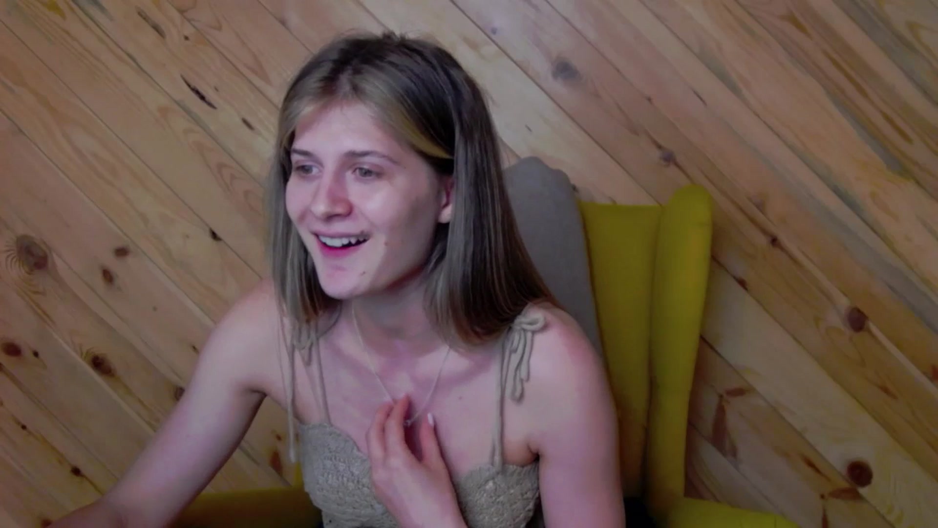 Gallery image thumbnail from Miss_L's myfreecams stream on, 08/29/2025, 18:52 image 14 of 20