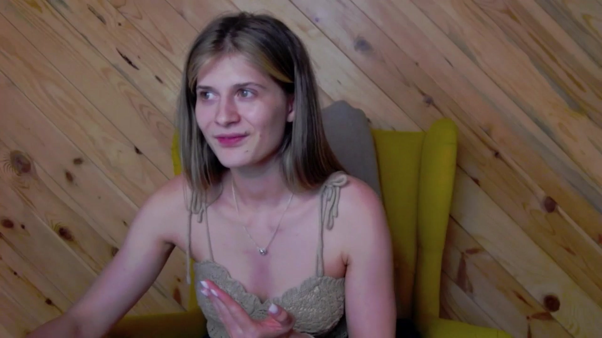 Gallery image thumbnail from Miss_L's myfreecams stream on, 08/29/2025, 18:52 image 13 of 20
