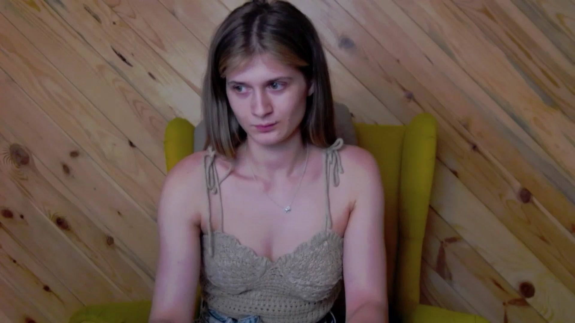 Gallery image thumbnail from Miss_L's myfreecams stream on, 08/29/2025, 18:52 image 9 of 20