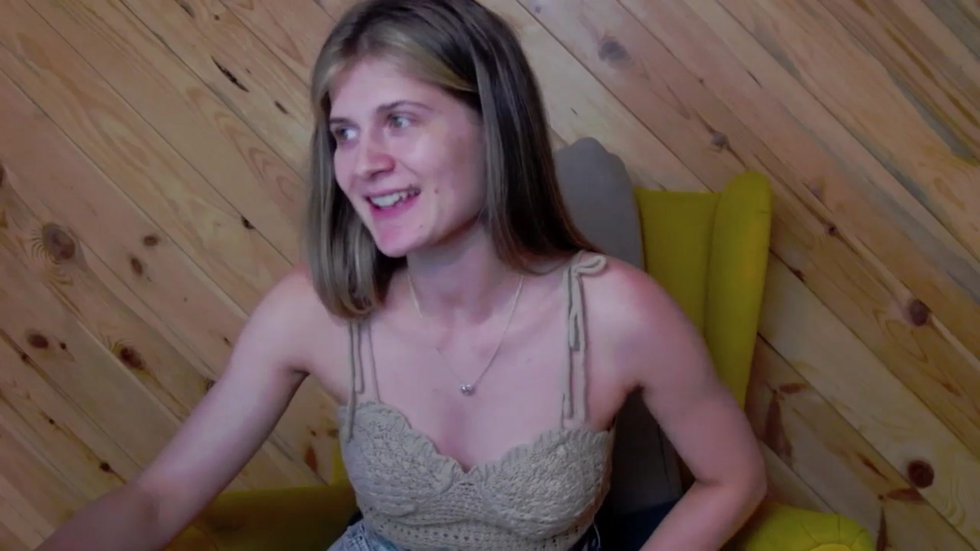 Gallery image thumbnail from Miss_L's myfreecams stream on, 08/29/2025, 20:23 image 8 of 20