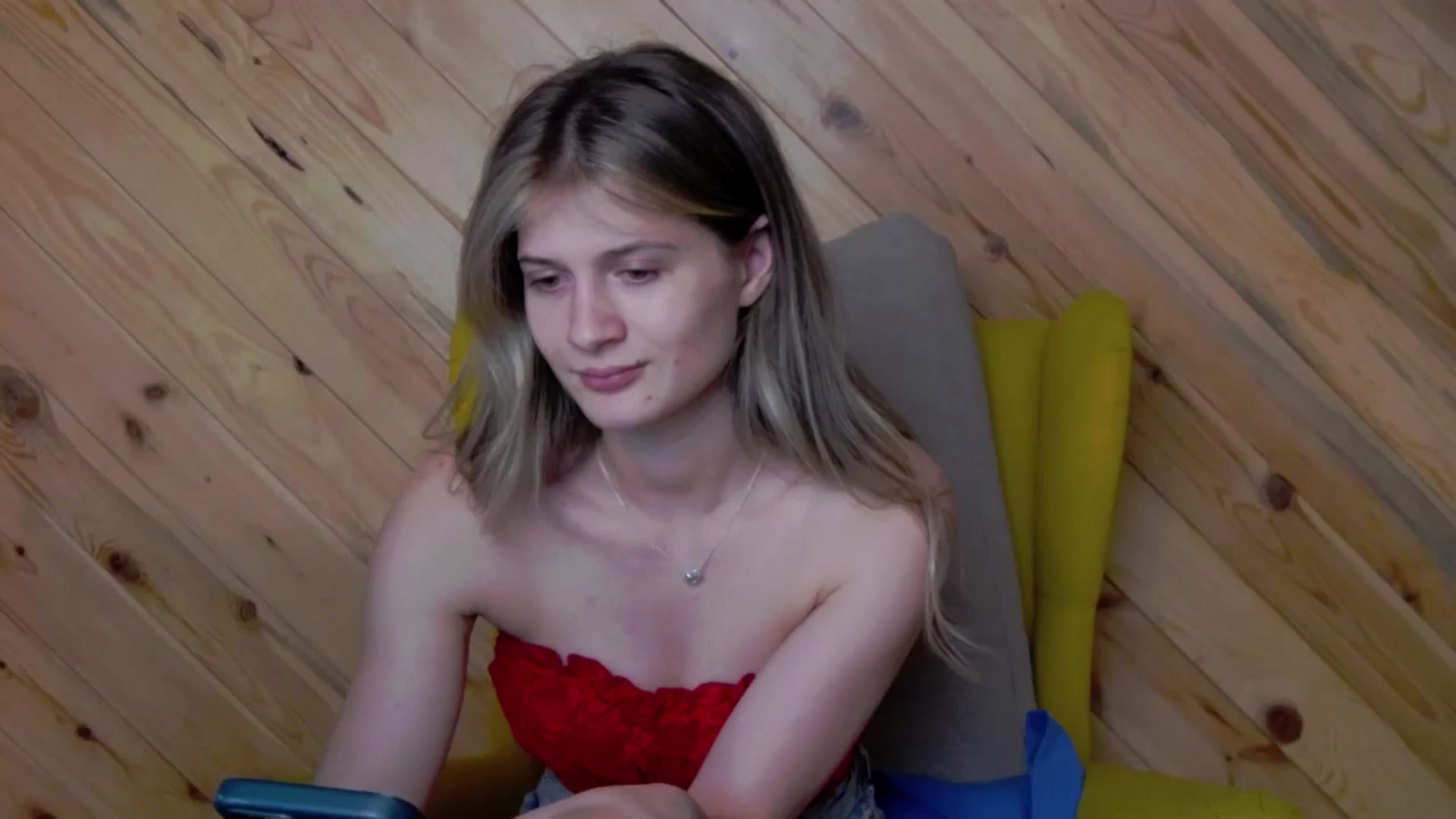 Gallery image thumbnail from Miss_L's myfreecams stream on, 08/30/2025, 16:55 image 15 of 20