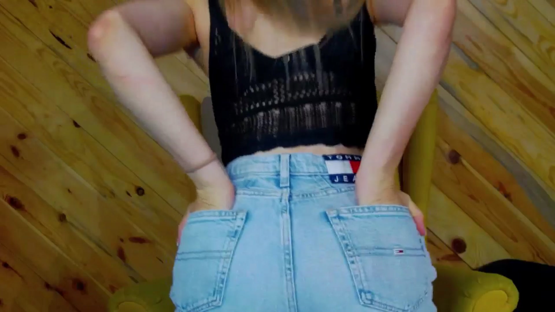 Gallery image thumbnail from Miss_L's myfreecams stream on, 09/21/2025, 21:01 image 15 of 20