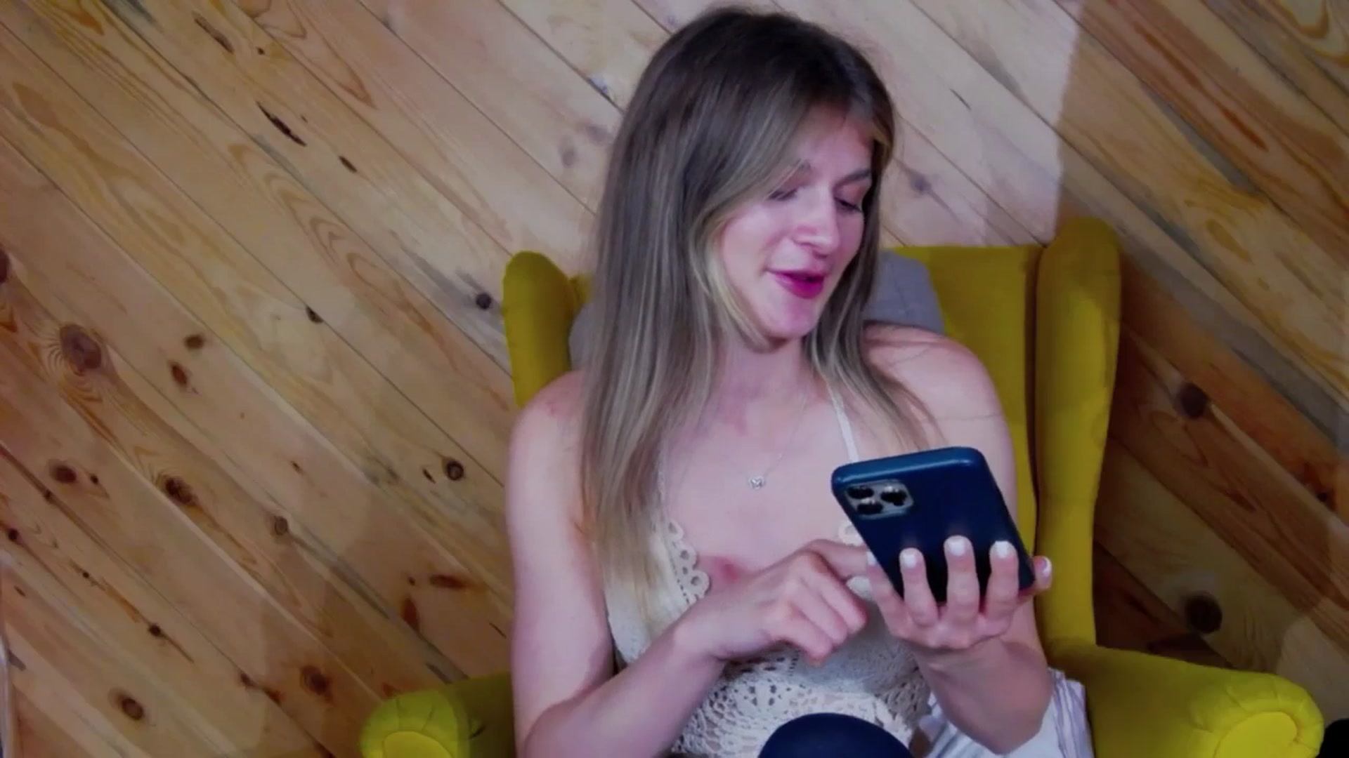 Gallery image thumbnail from Miss_L's myfreecams stream on, 09/29/2025, 21:57 image 9 of 20