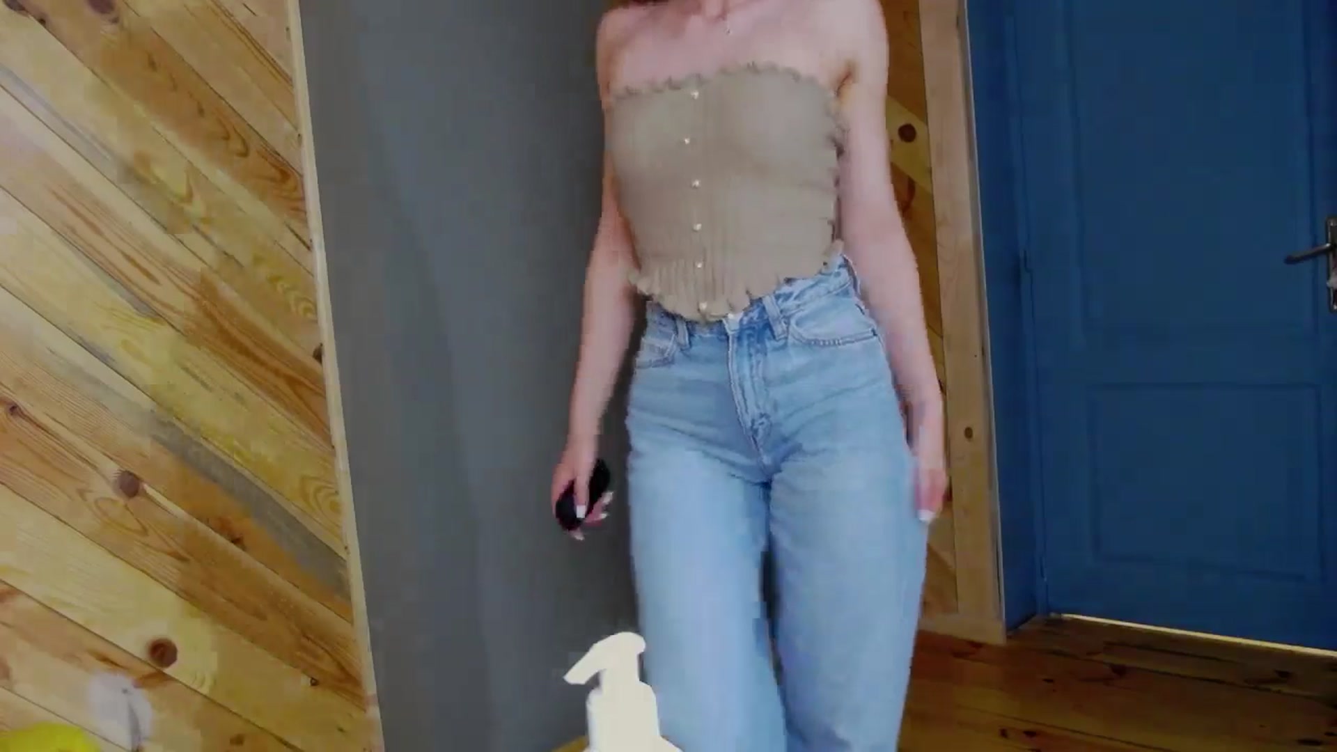 Gallery image thumbnail from Miss_L's myfreecams stream on, 10/26/2025, 18:29 image 12 of 20
