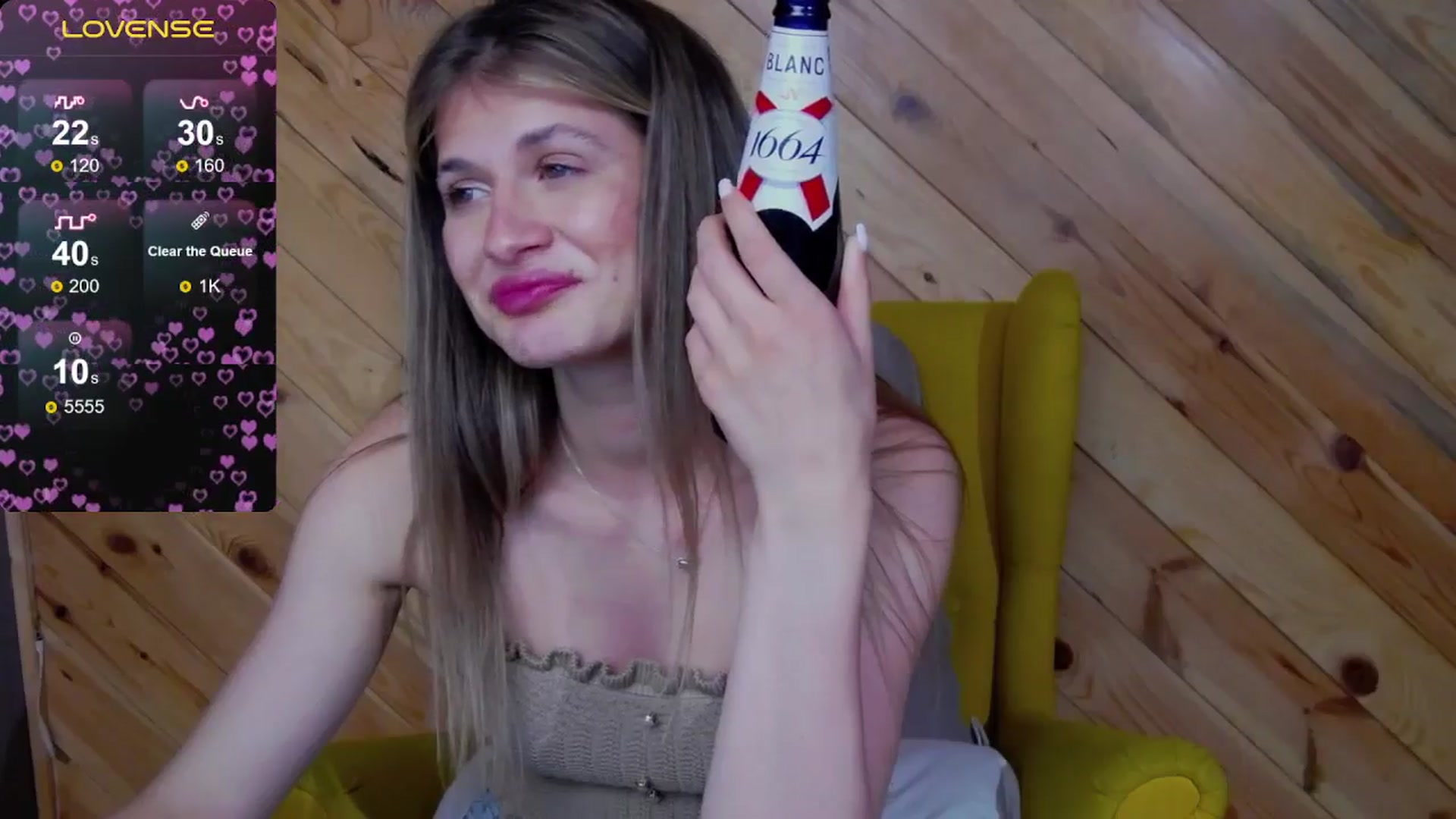Gallery image thumbnail from Miss_L's myfreecams stream on, 10/26/2025, 19:19 image 12 of 20