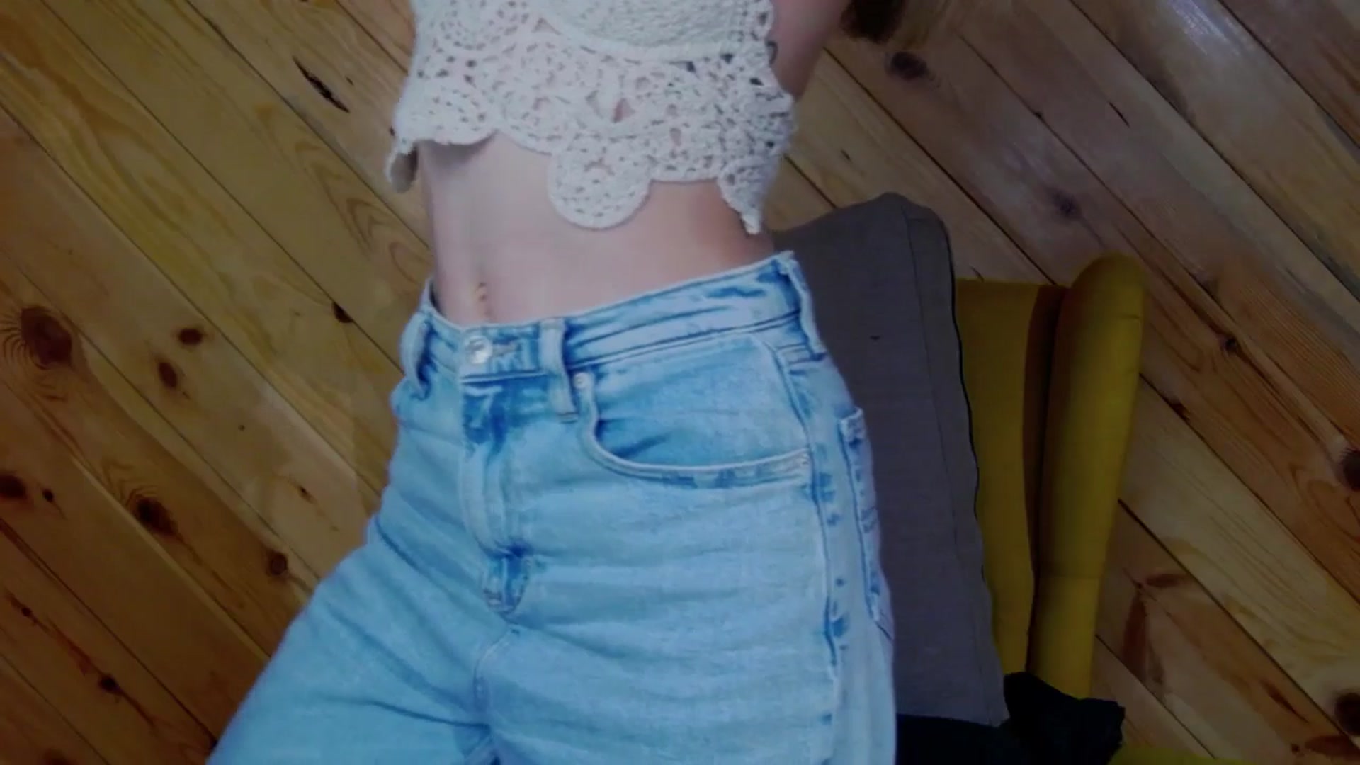 Gallery image thumbnail from Miss_L's myfreecams stream on, 11/08/2025, 18:50 image 3 of 20