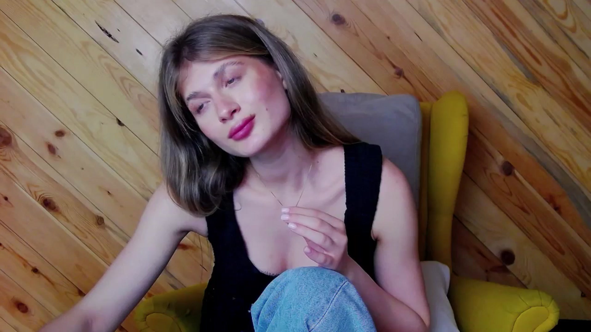 Gallery image thumbnail from Miss_L's myfreecams stream on, 11/15/2025, 21:51 image 5 of 20