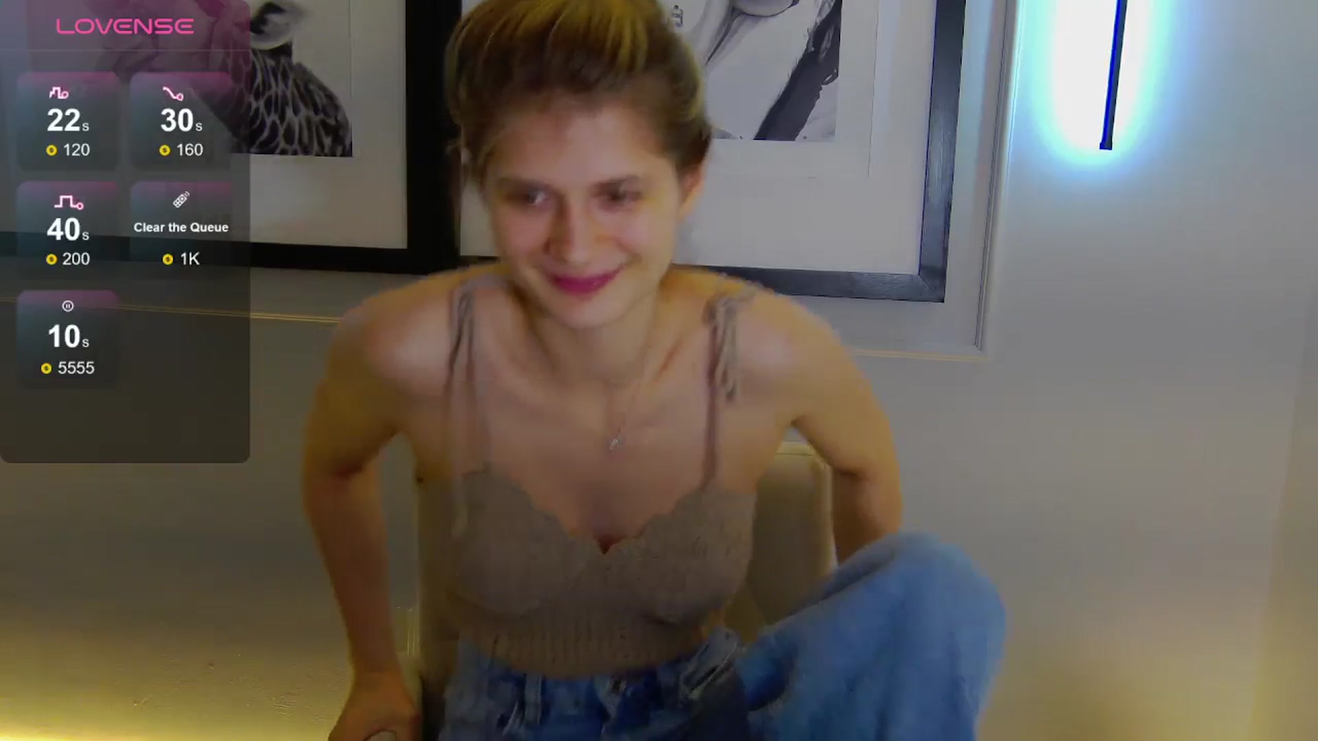 Gallery image thumbnail from Miss_L's myfreecams stream on, 12/13/2025, 21:25 image 13 of 20