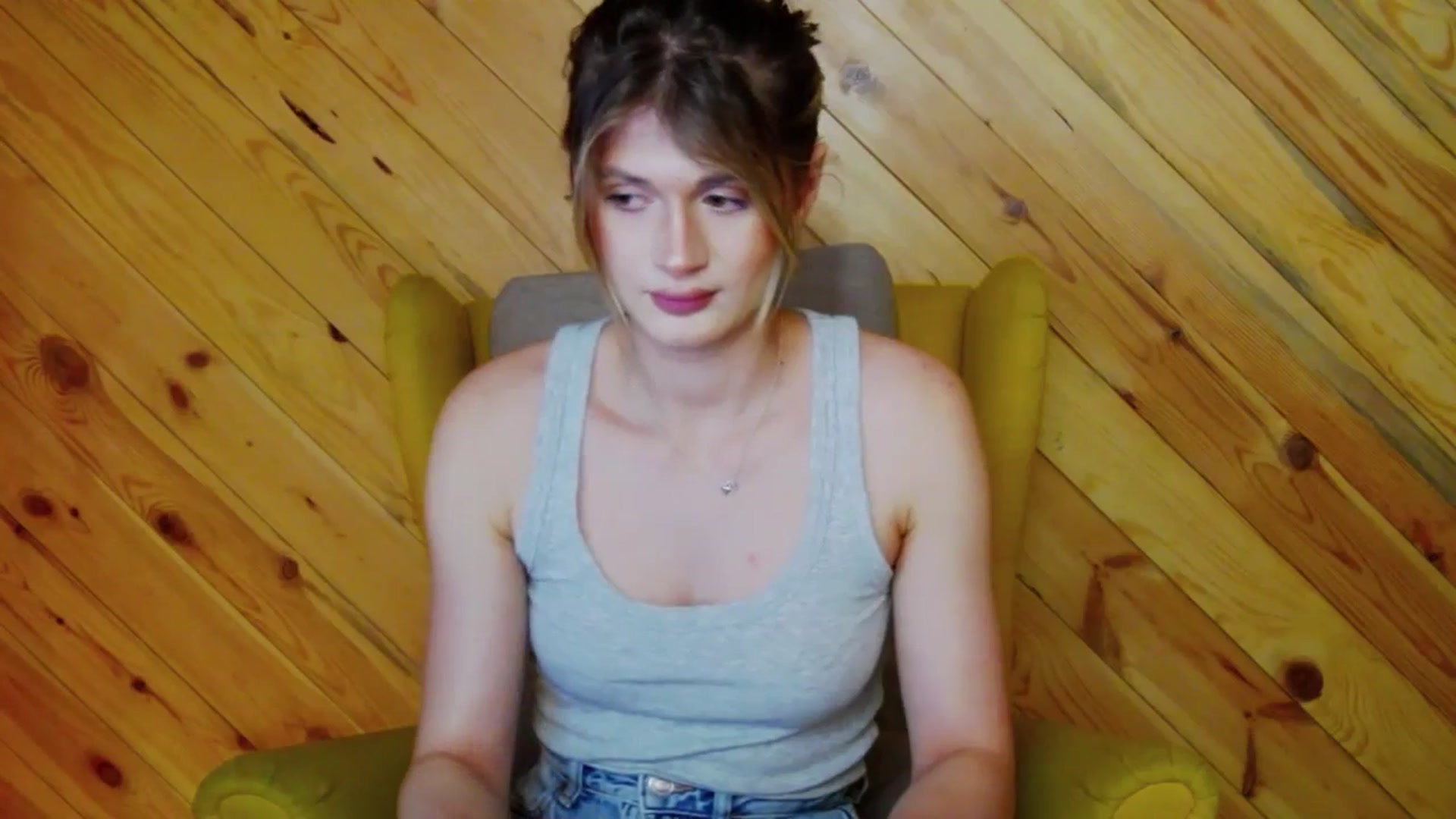 Gallery image thumbnail from Miss_L's myfreecams stream on, 12/23/2025, 19:22 image 4 of 20