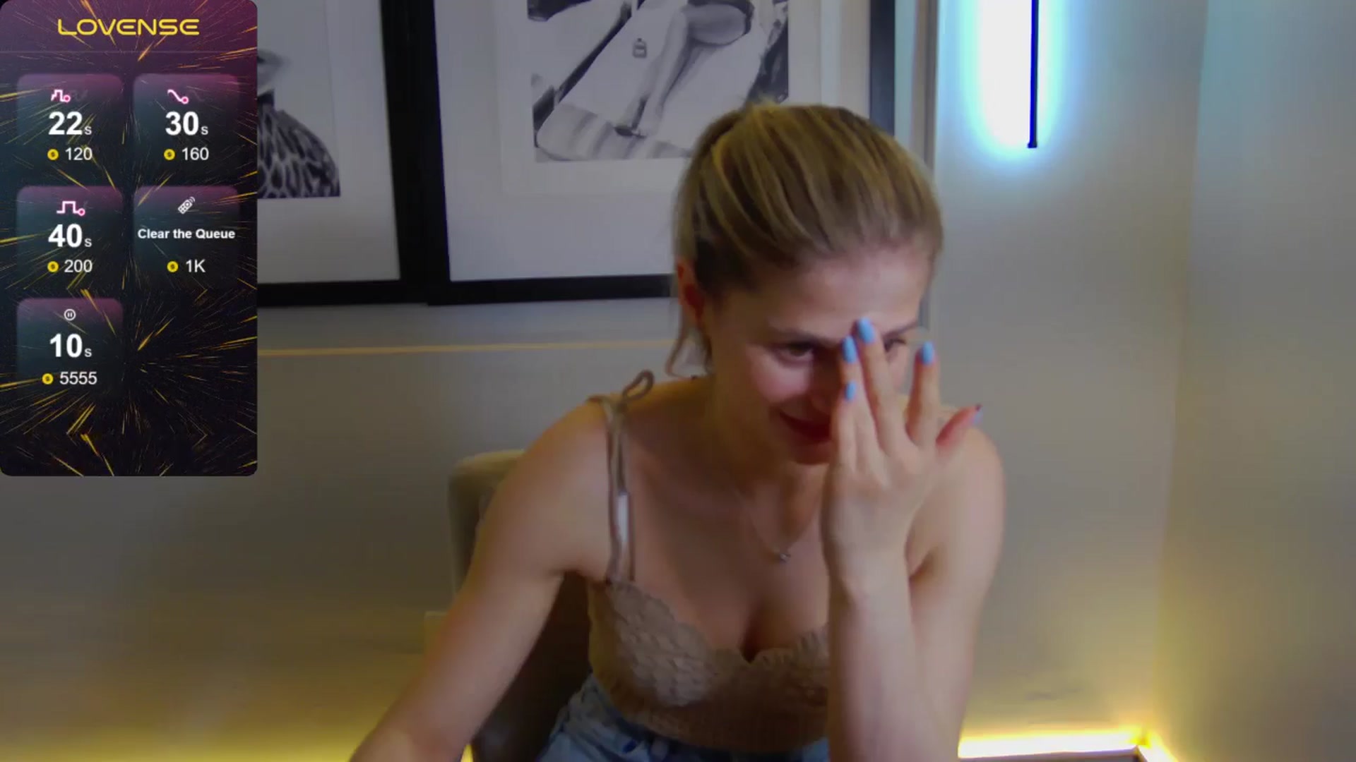 Gallery image thumbnail from Miss_L's myfreecams stream on, 04/04/2026, 20:53 image 3 of 20