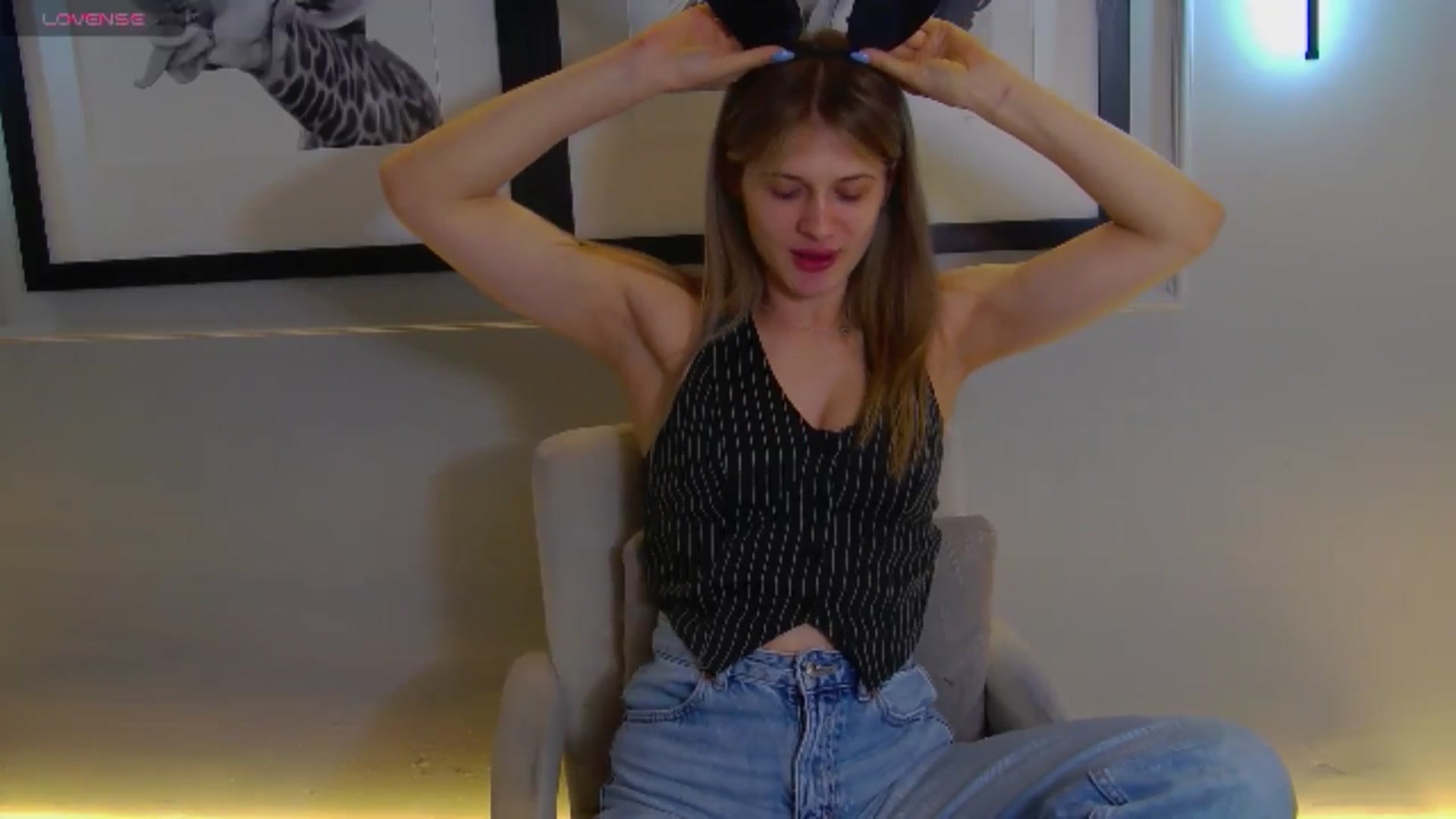 Gallery image thumbnail from Miss_L's myfreecams stream on, 04/11/2026, 20:03 image 3 of 20