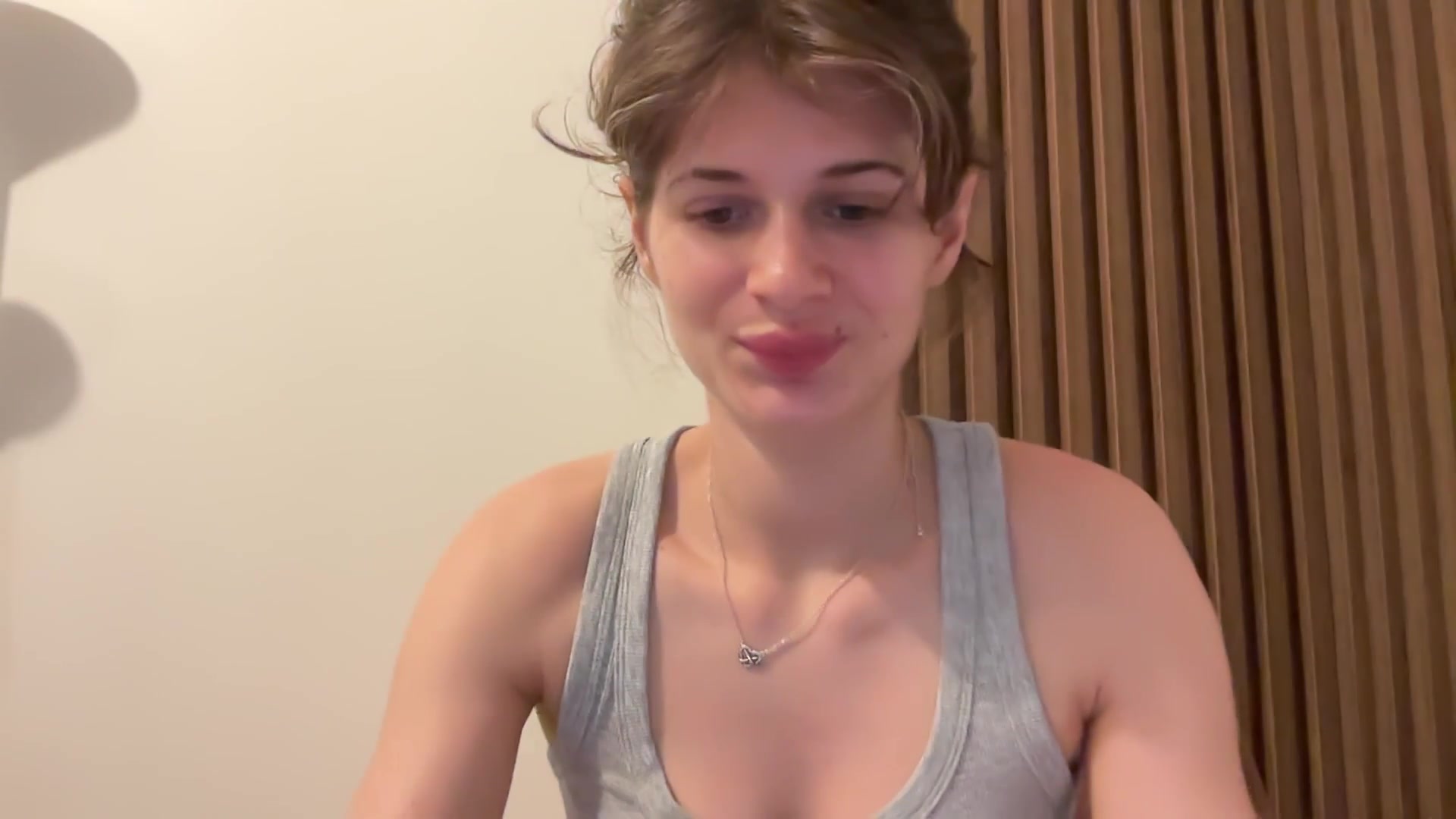 Gallery image thumbnail from Miss_L's myfreecams stream on, 08/21/2026, 15:38 image 16 of 20