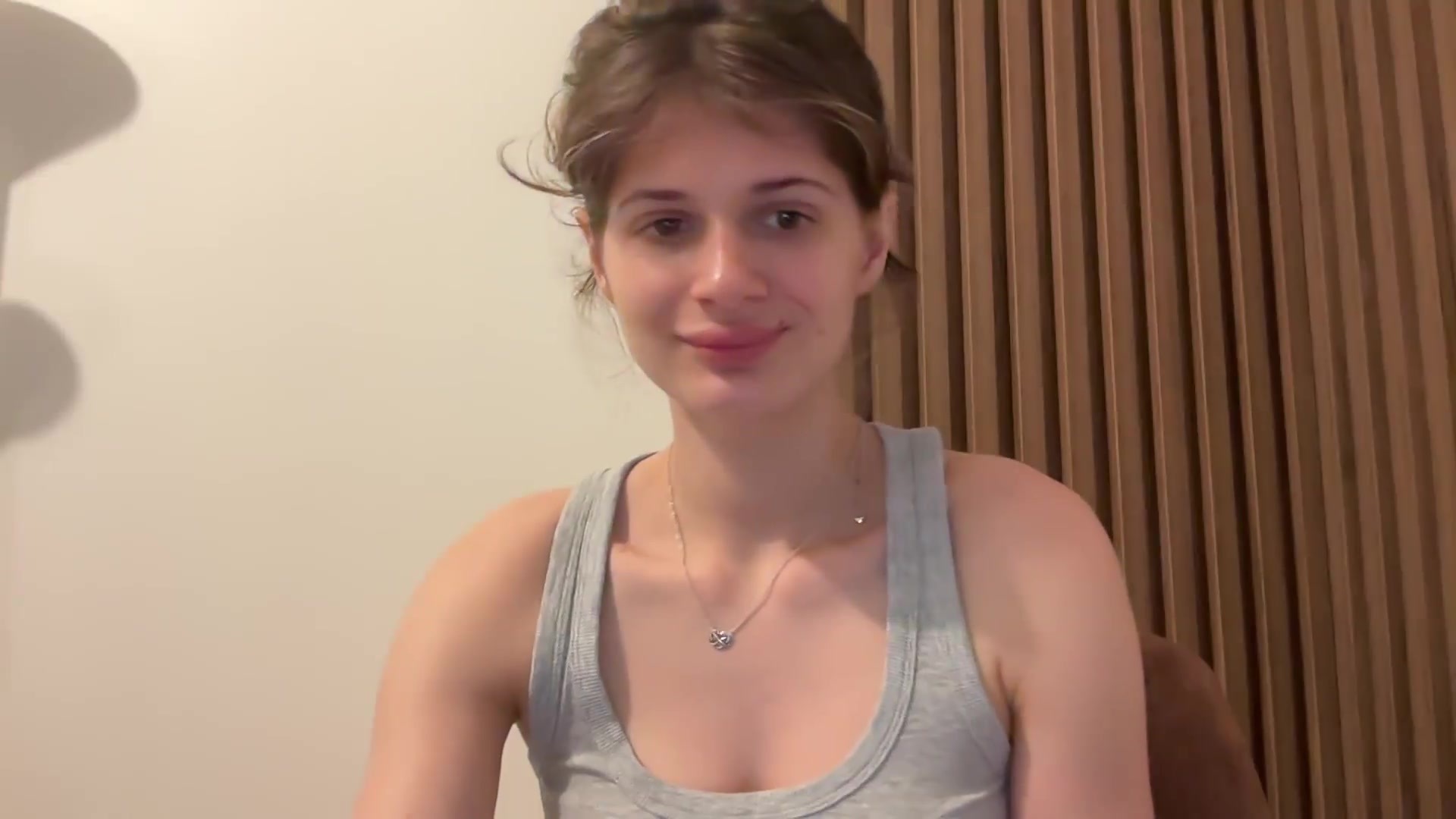 Gallery image thumbnail from Miss_L's myfreecams stream on, 08/21/2026, 15:38 image 18 of 20