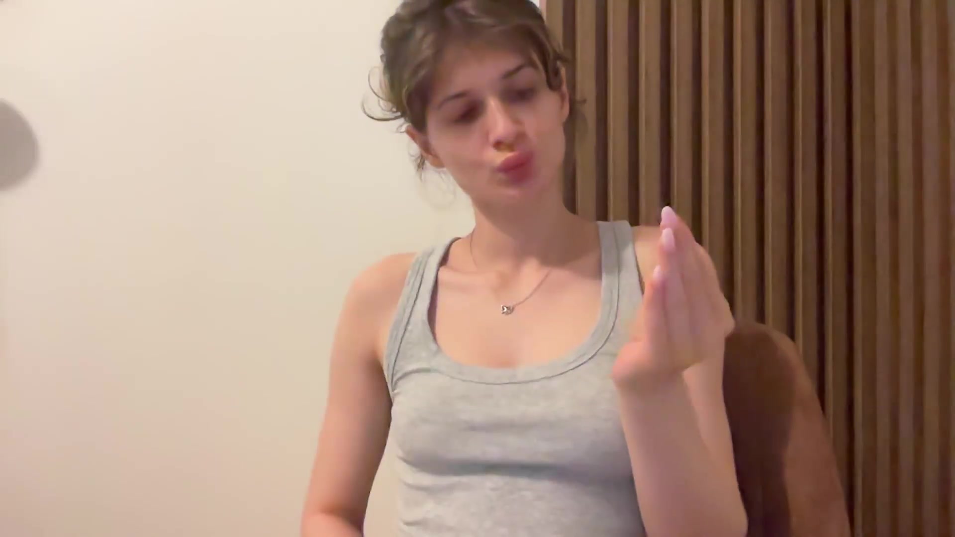Gallery image thumbnail from Miss_L's myfreecams stream on, 08/21/2026, 15:38 image 20 of 20