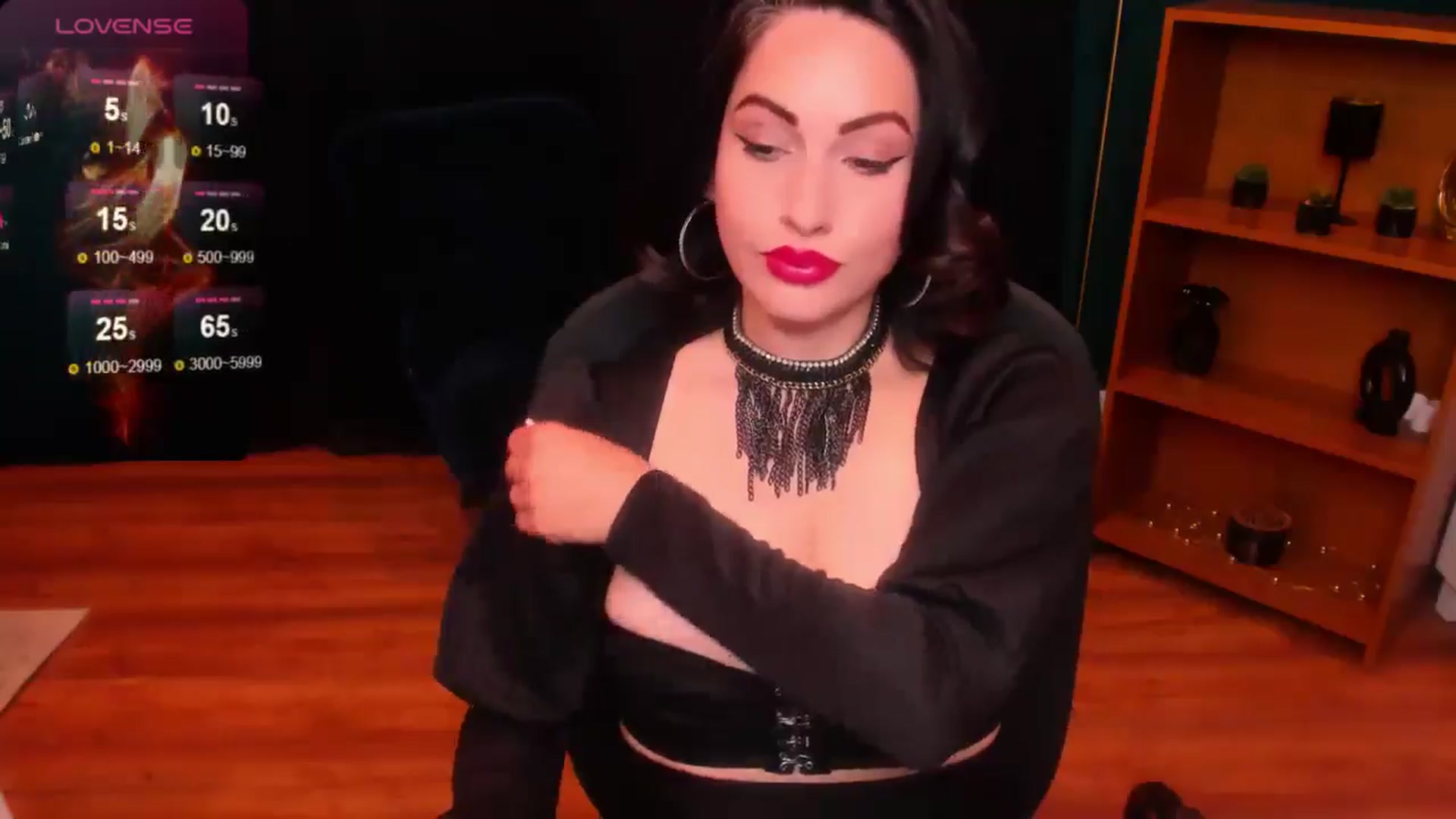 Gallery image thumbnail from Miss_LeiaHolt's myfreecams stream on, 06/03/2024, 09:27 image 18 of 20