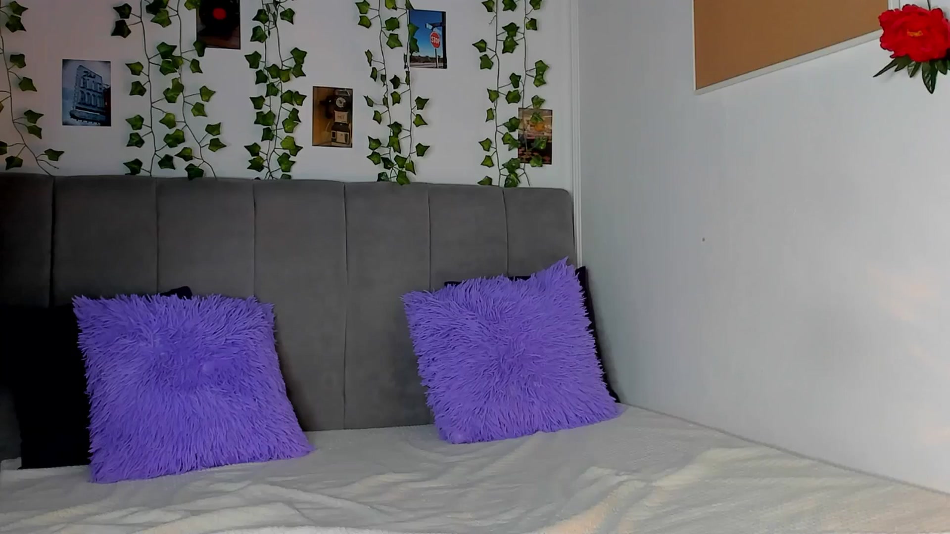 Gallery image thumbnail from Miss_Lizzy_'s myfreecams stream on, 08/23/2025, 06:25 image 13 of 20