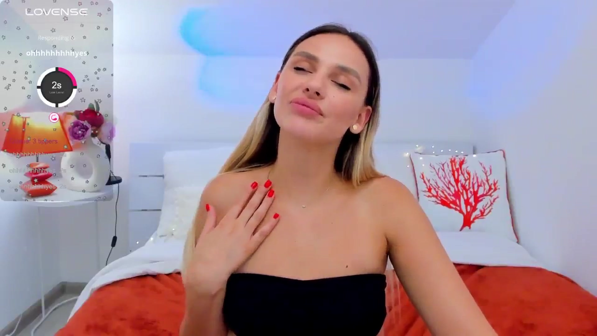 Gallery image thumbnail from Miss_Lou_'s myfreecams stream on, 06/24/2024, 11:31 image 18 of 20