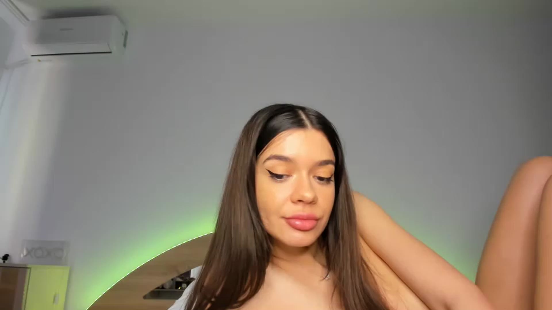 Gallery image thumbnail from Miss_Medyson's myfreecams stream on, 03/30/2023, 14:52 image 13 of 20
