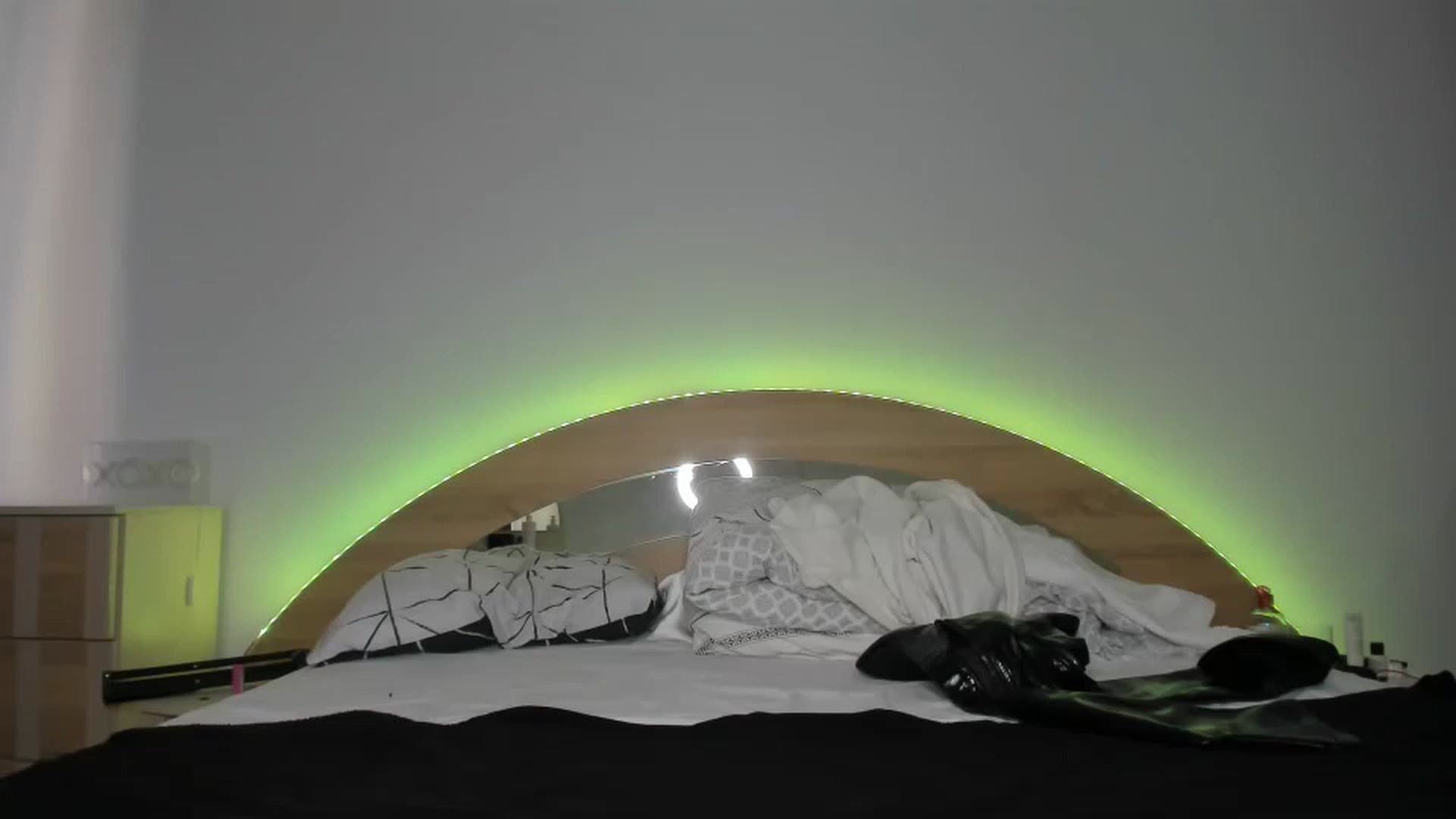 Gallery image thumbnail from Miss_Medyson's myfreecams stream on, 04/10/2023, 13:58 image 13 of 20