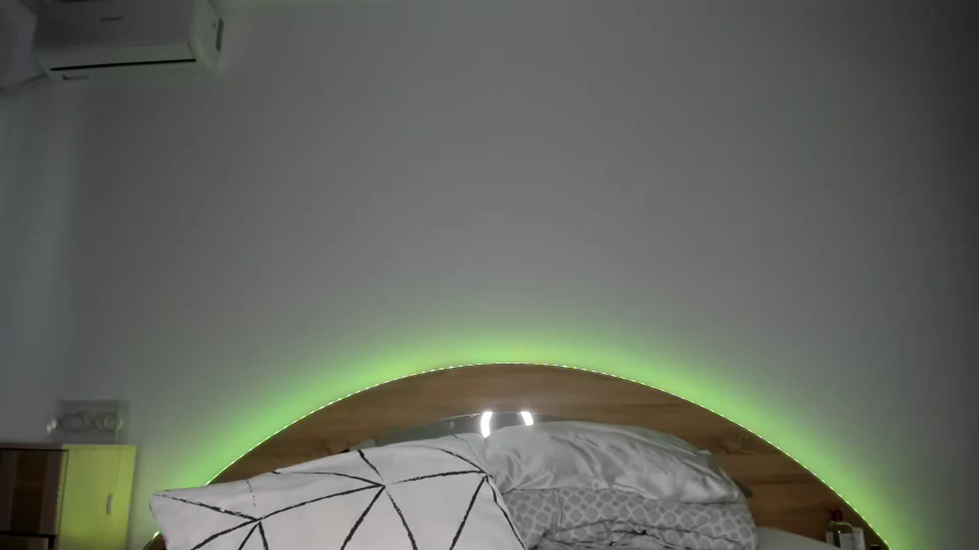 Gallery image thumbnail from Miss_Medyson's myfreecams stream on, 04/13/2023, 12:12 image 13 of 20