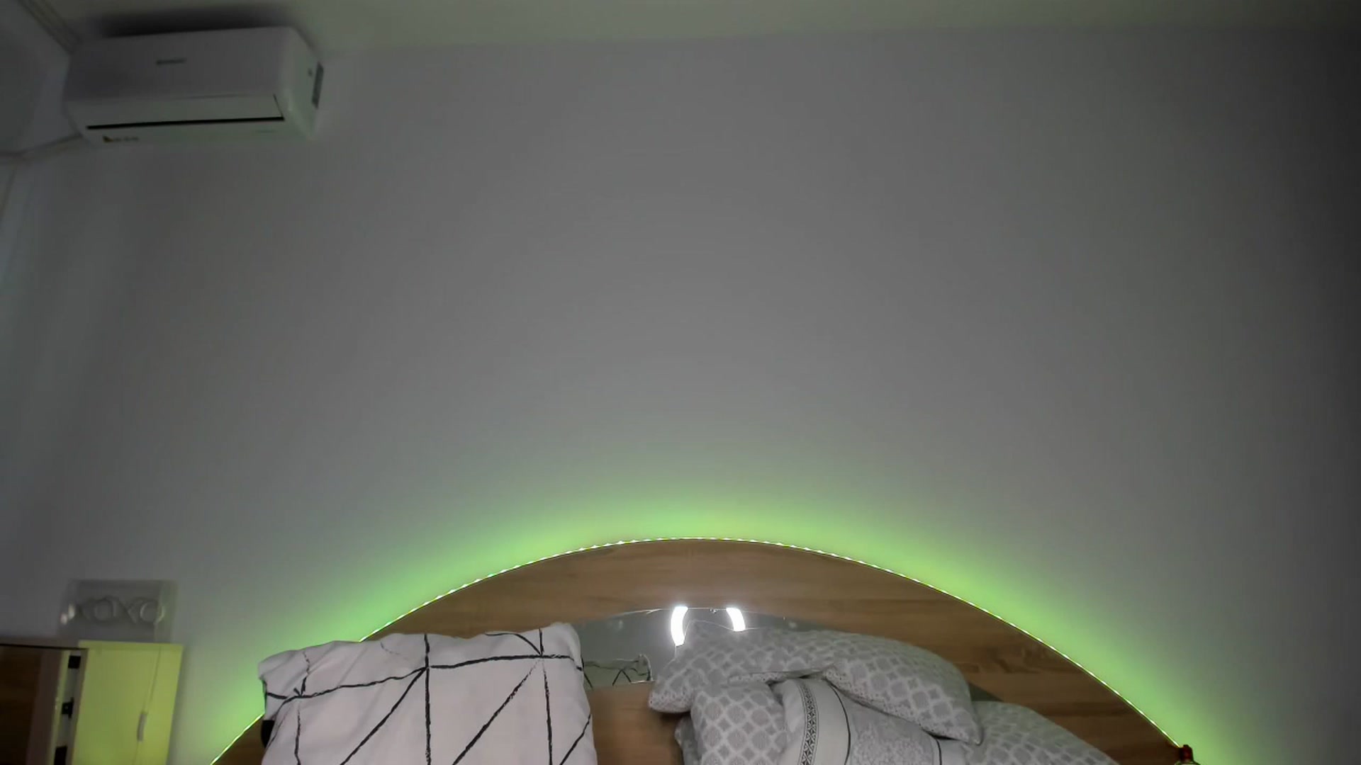 Gallery image thumbnail from Miss_Medyson's myfreecams stream on, 04/20/2023, 10:34 image 17 of 20