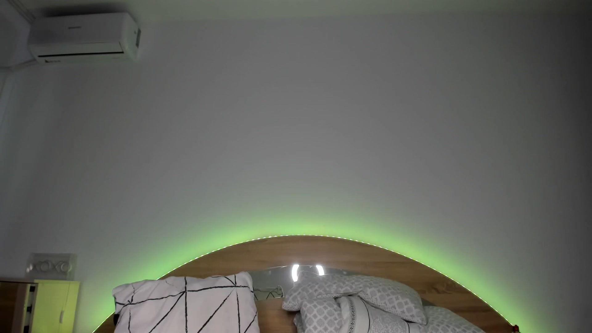 Gallery image thumbnail from Miss_Medyson's myfreecams stream on, 04/20/2023, 10:34 image 19 of 20