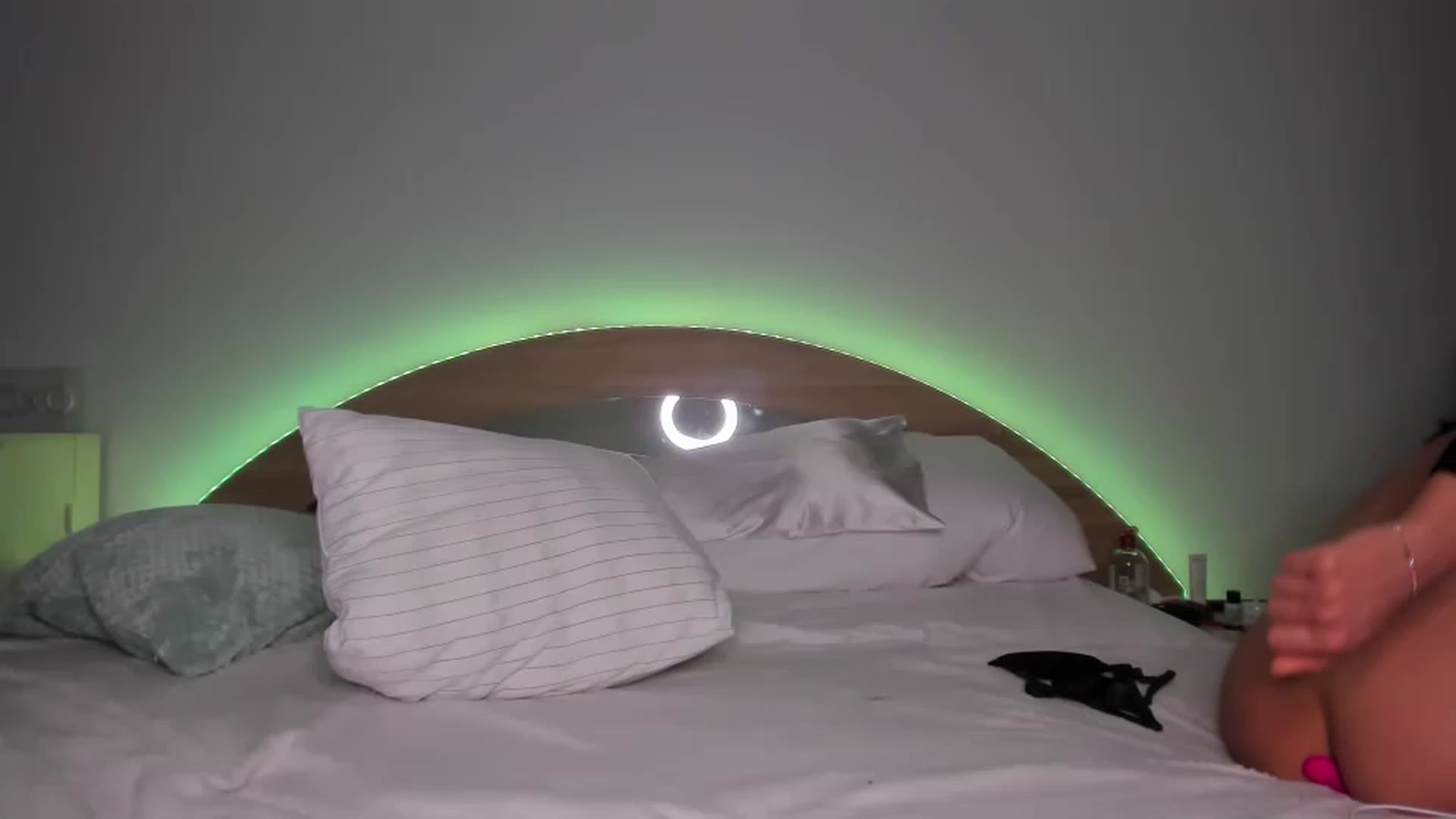 Gallery image thumbnail from Miss_Medyson's myfreecams stream on, 04/26/2023, 11:29 image 1 of 20
