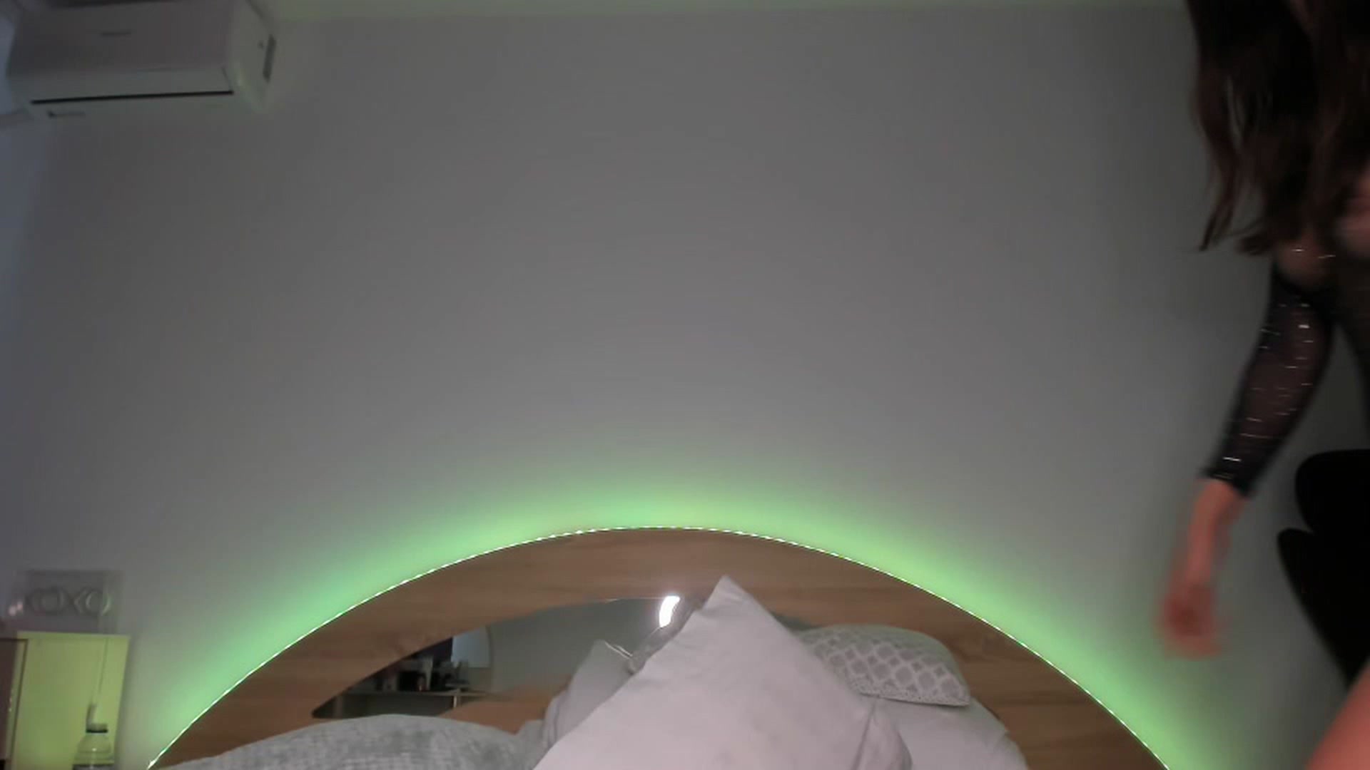 Gallery image thumbnail from Miss_Medyson's myfreecams stream on, 05/05/2023, 12:03 image 10 of 20
