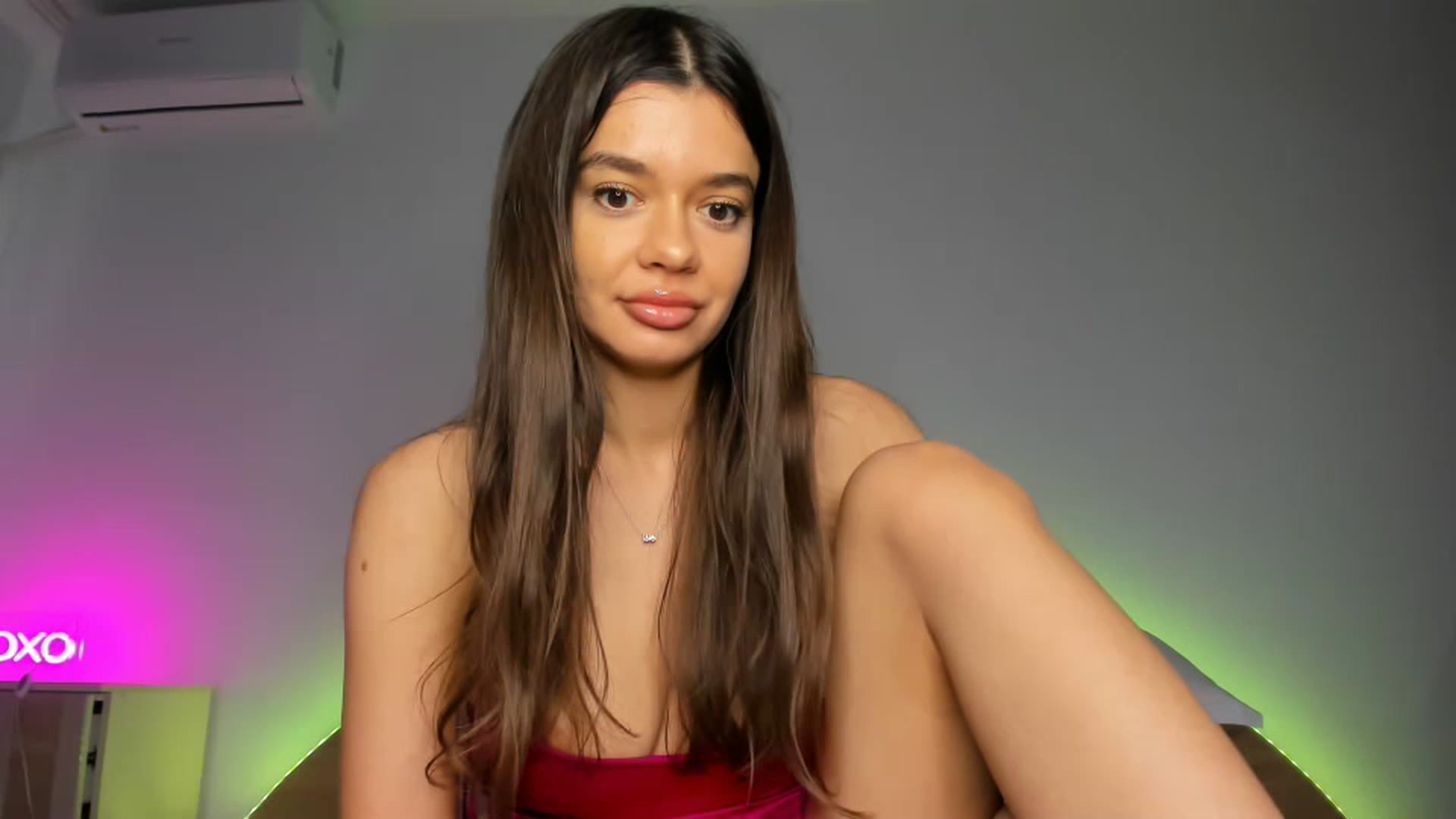 Gallery image thumbnail from Miss_Medyson's myfreecams stream on, 05/16/2023, 10:04 image 7 of 20