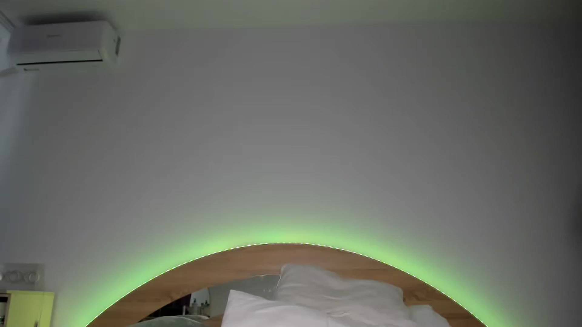 Gallery image thumbnail from Miss_Medyson's myfreecams stream on, 06/03/2023, 10:34 image 4 of 20