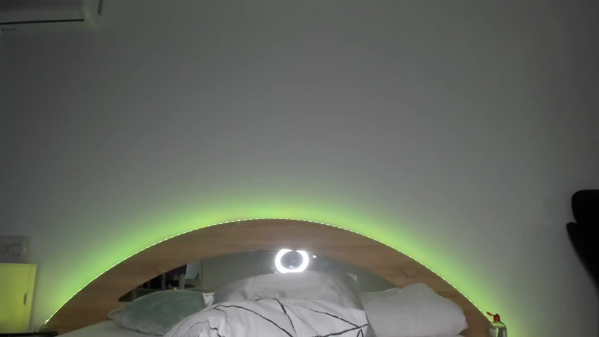 Gallery image thumbnail from Miss_Medyson's myfreecams stream on, 06/21/2023, 09:34 image 14 of 20
