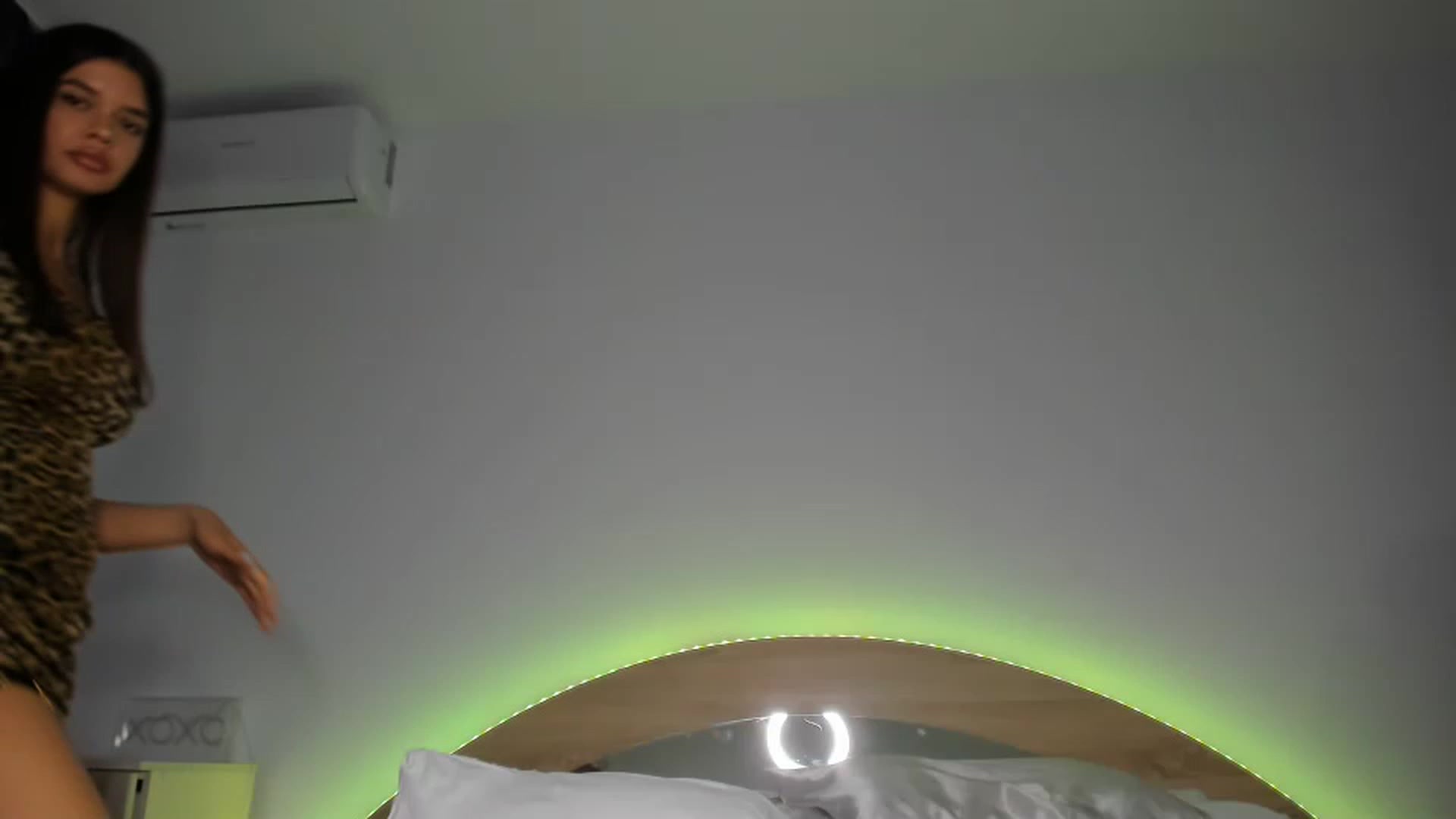 Gallery image thumbnail from Miss_Medyson's myfreecams stream on, 06/29/2023, 09:10 image 9 of 20