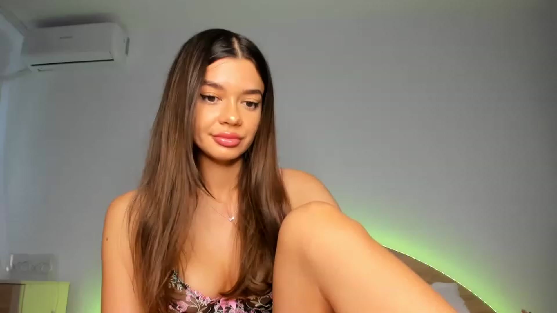 Gallery image thumbnail from Miss_Medyson's myfreecams stream on, 07/23/2023, 12:55 image 13 of 20