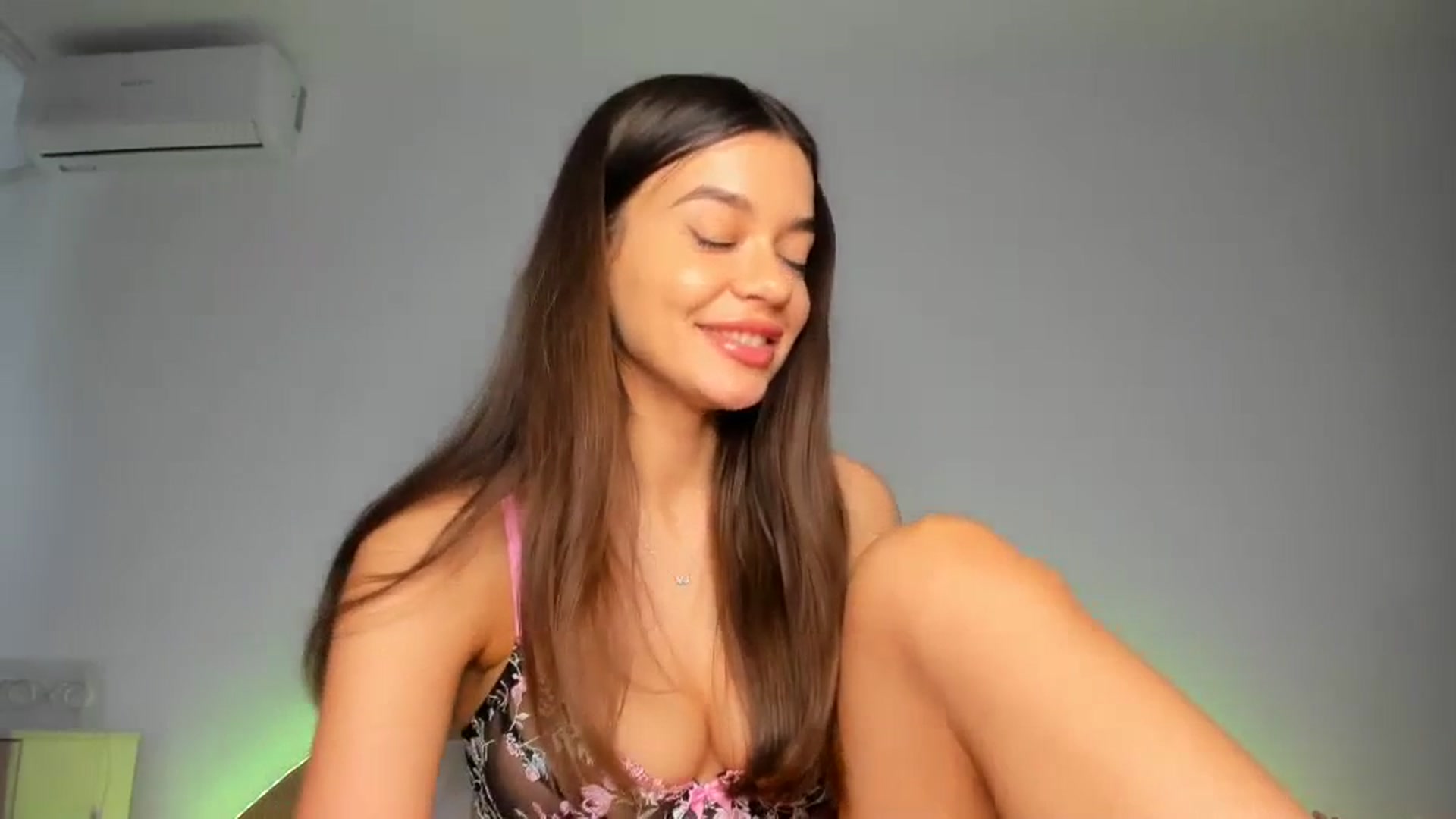 Gallery image thumbnail from Miss_Medyson's myfreecams stream on, 07/23/2023, 14:54 image 2 of 20