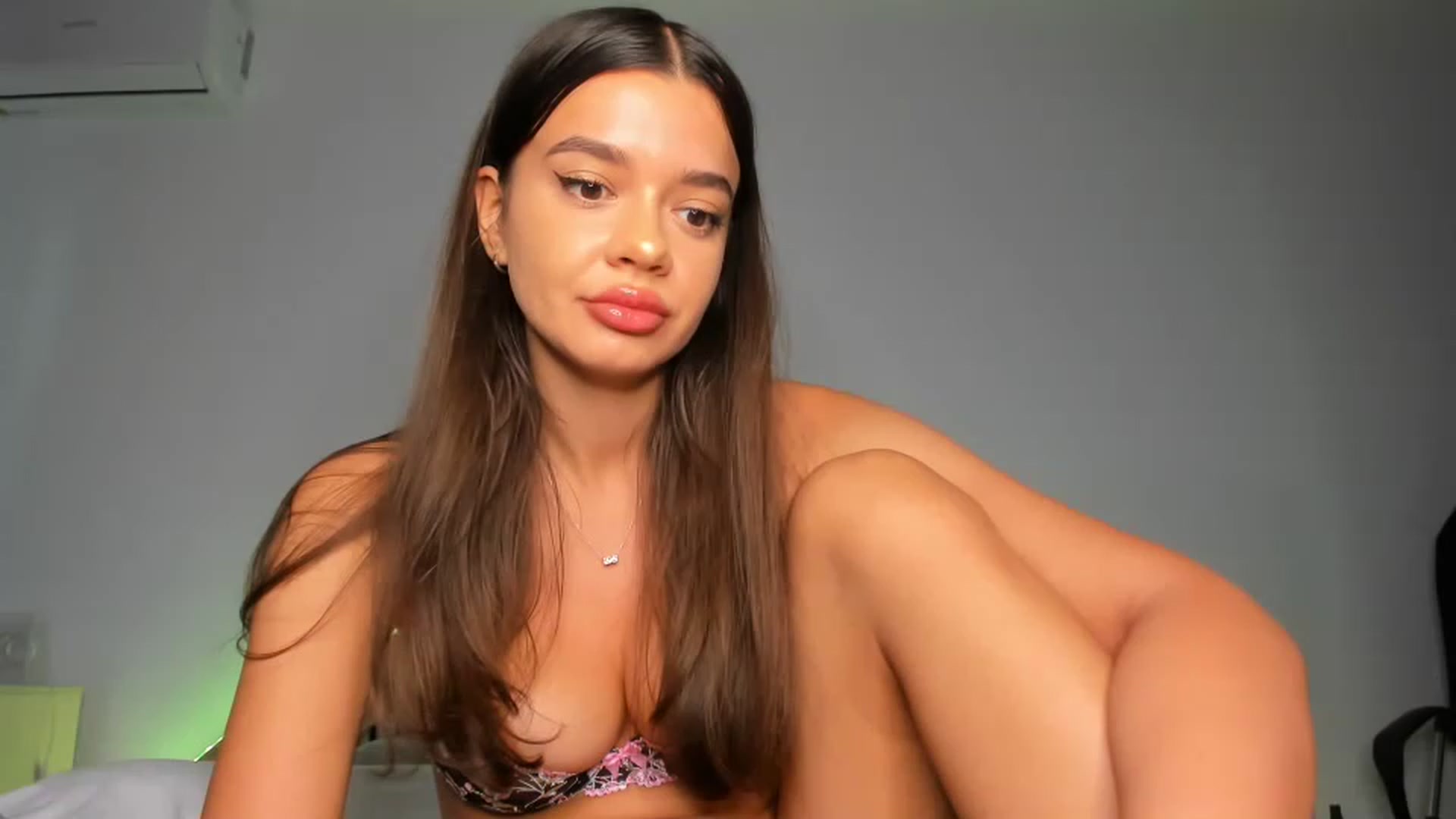 Gallery image thumbnail from Miss_Medyson's myfreecams stream on, 07/29/2023, 14:58 image 13 of 20