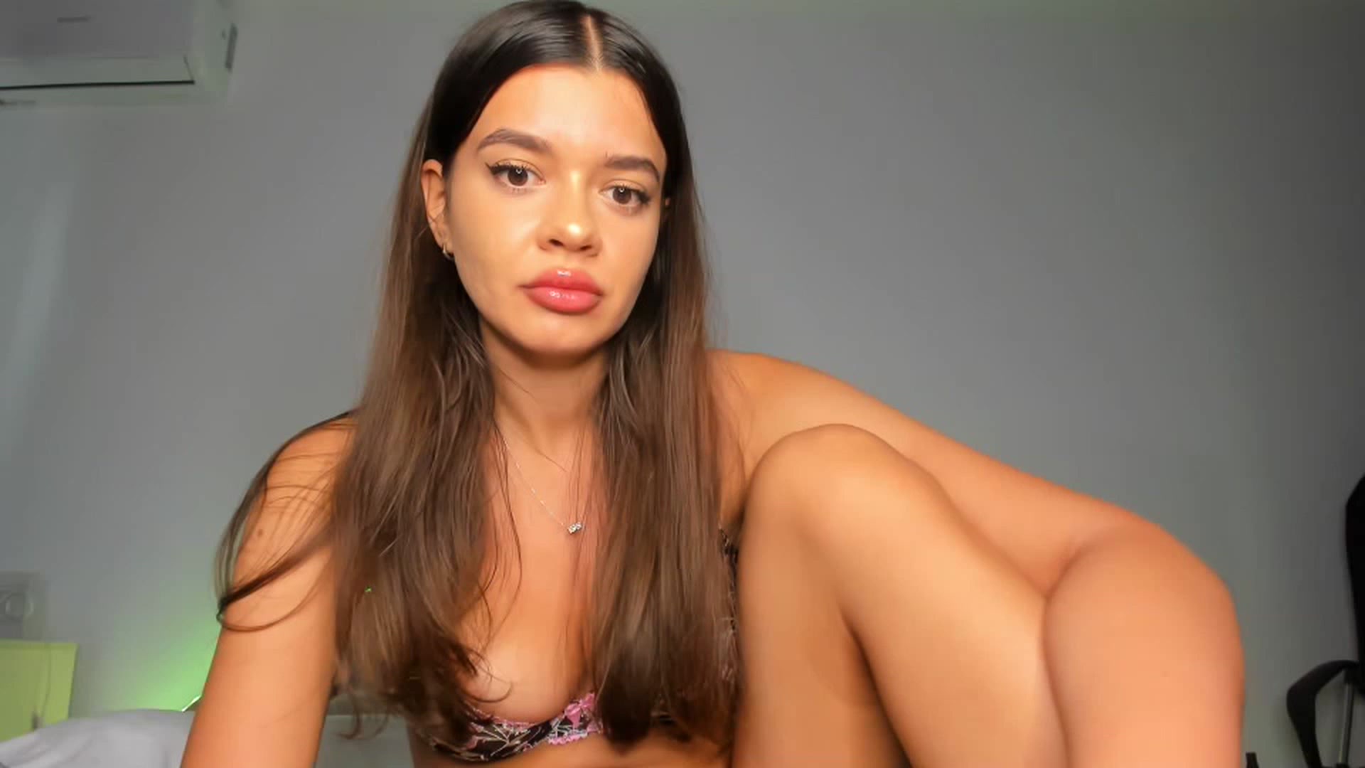 Gallery image thumbnail from Miss_Medyson's myfreecams stream on, 07/29/2023, 14:58 image 19 of 20