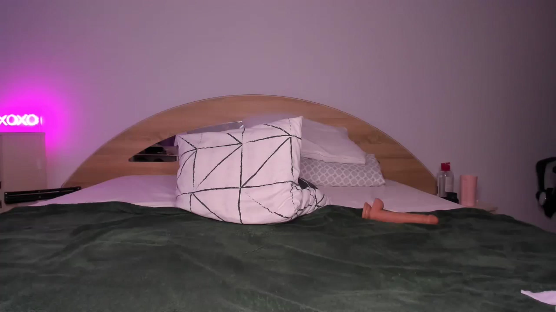 Gallery image thumbnail from Miss_Medyson's myfreecams stream on, 09/01/2023, 11:40 image 1 of 20