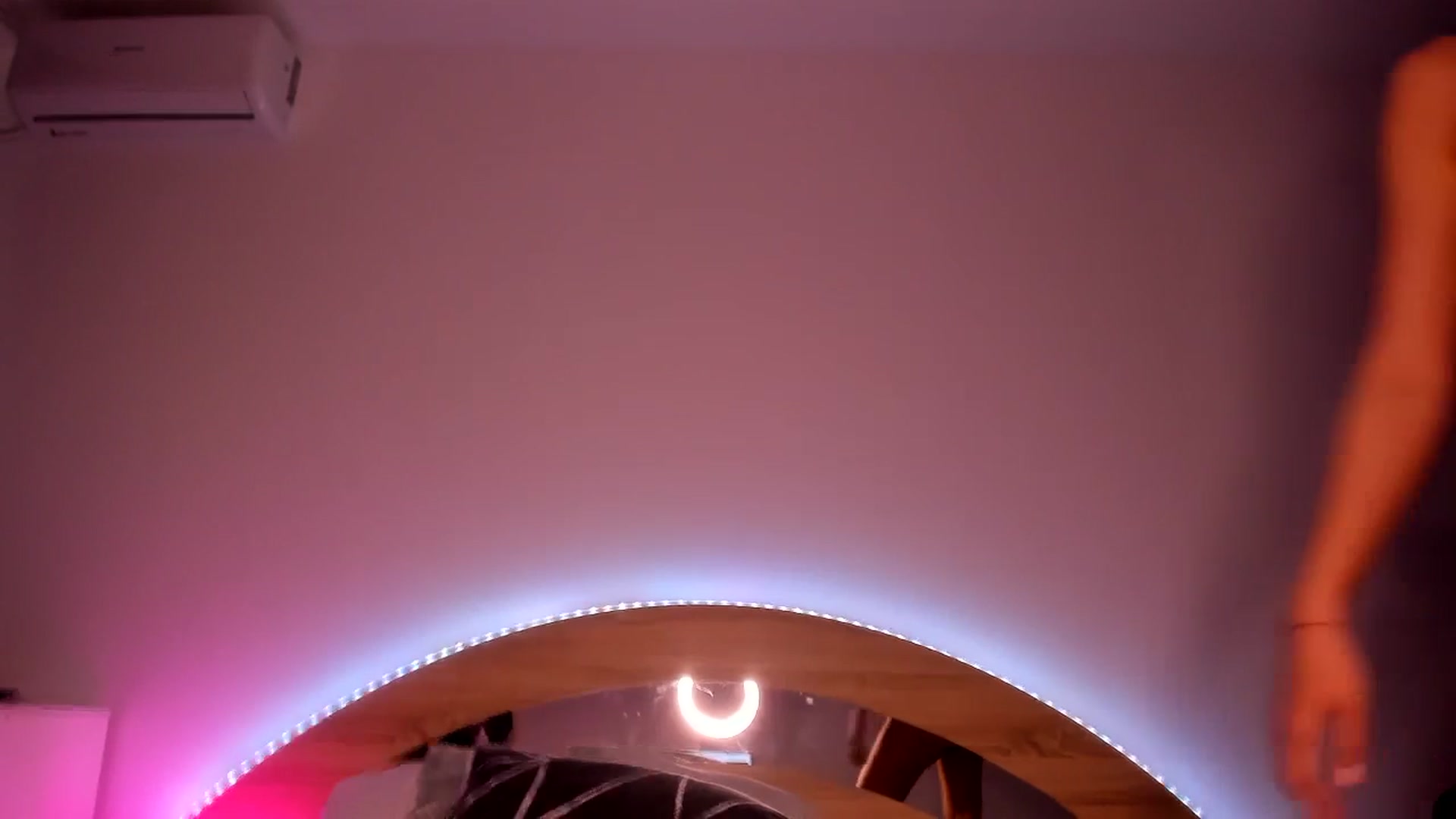 Gallery image thumbnail from Miss_Medyson's myfreecams stream on, 02/26/2024, 13:47 image 12 of 20